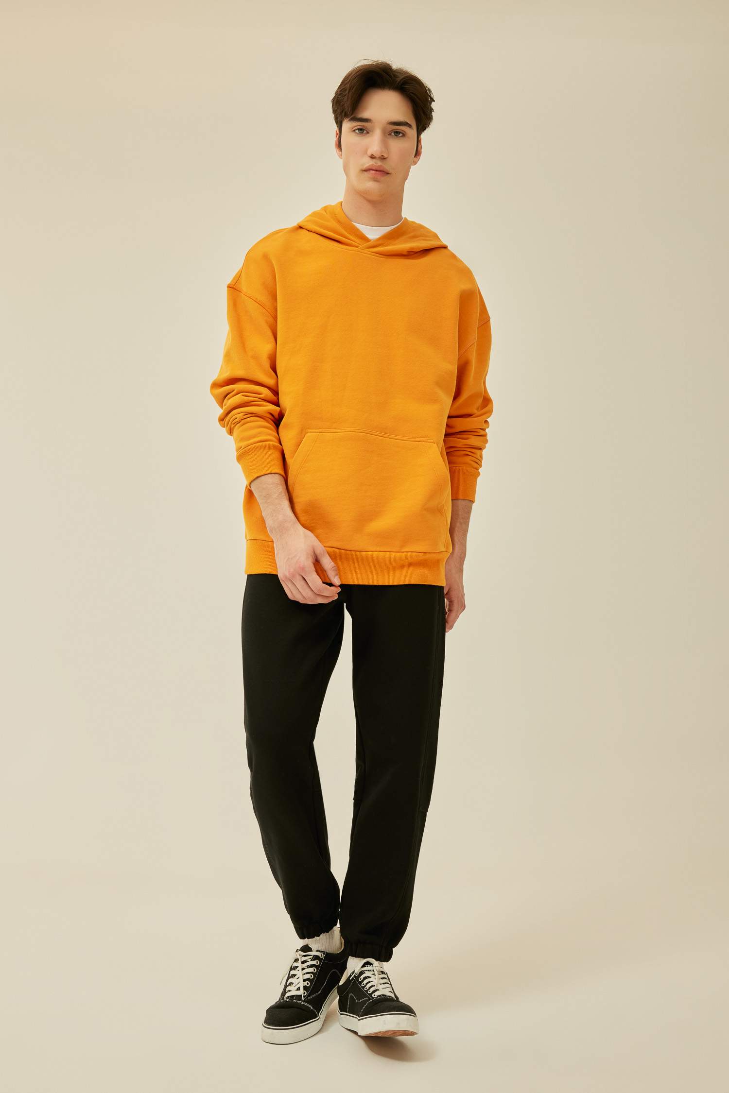 %100 Pamuk Comfort Regular Fit Rahat Kalıp Kapüşonlu Kanguru Cepli Basic Düz Sweatshirt
