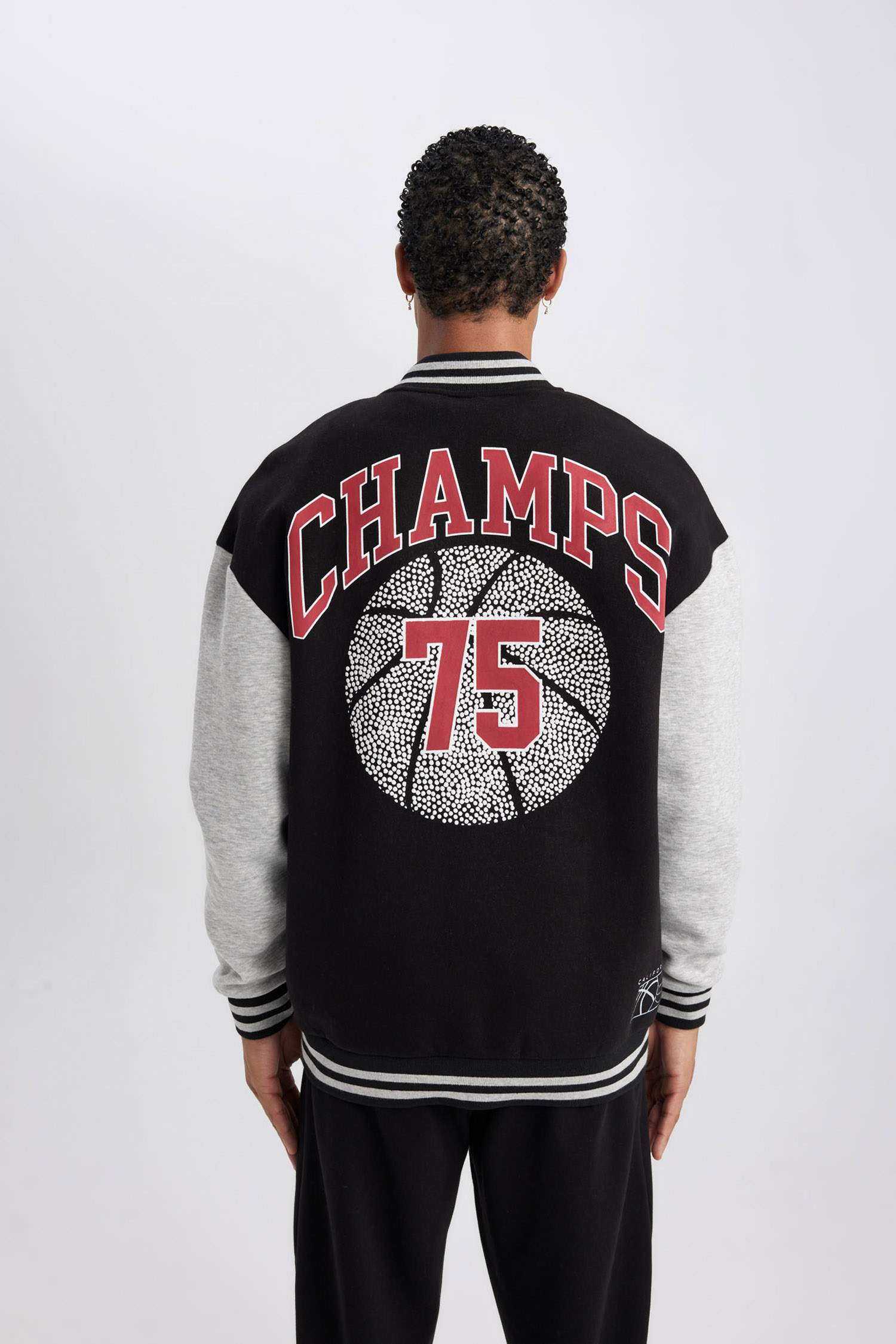 جاكيت بومبر قماش سميك اوفر سايز من DeFactoFit