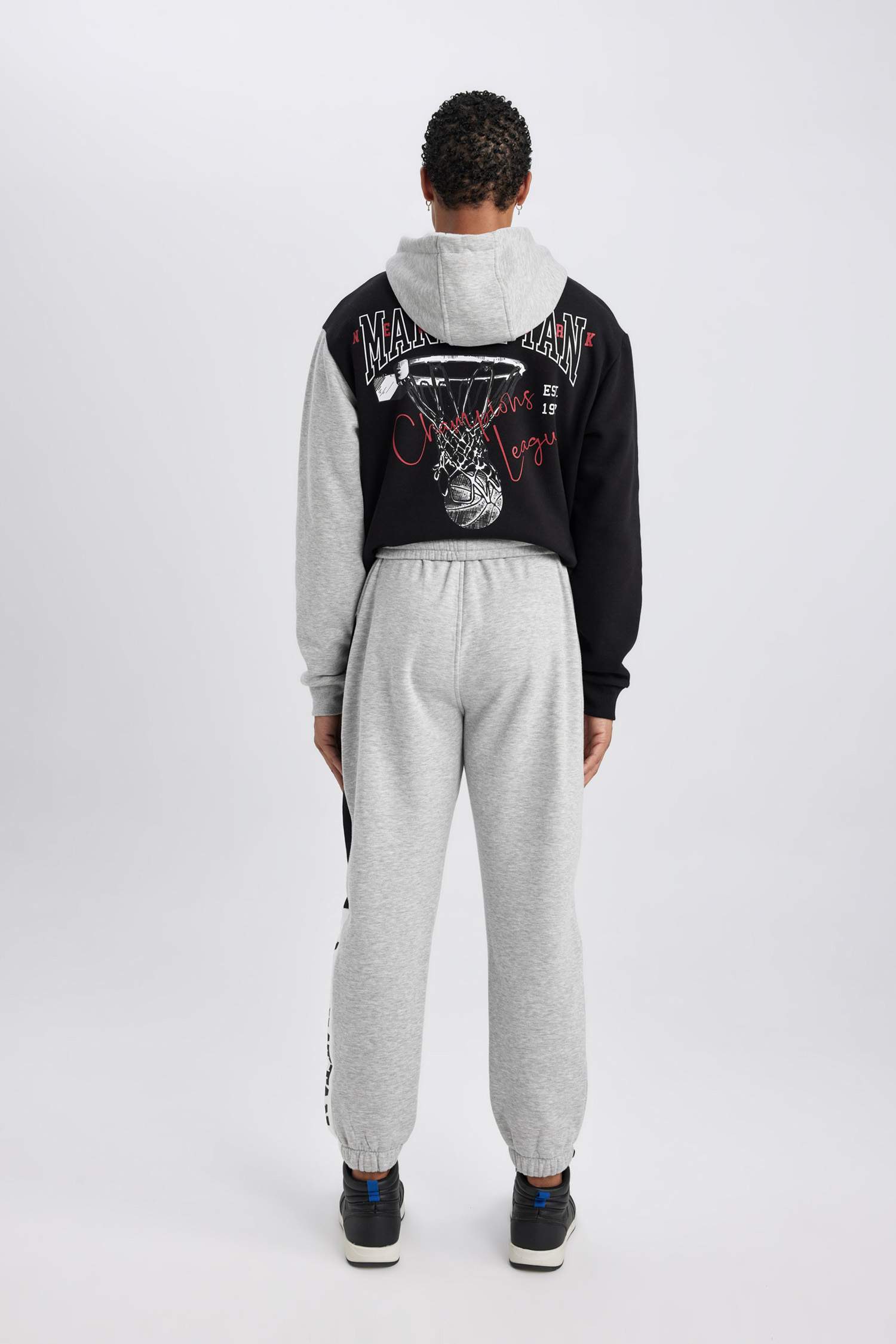 بنطلون جوجر قصة عادية ميلانج رمادي من DeFactoFit