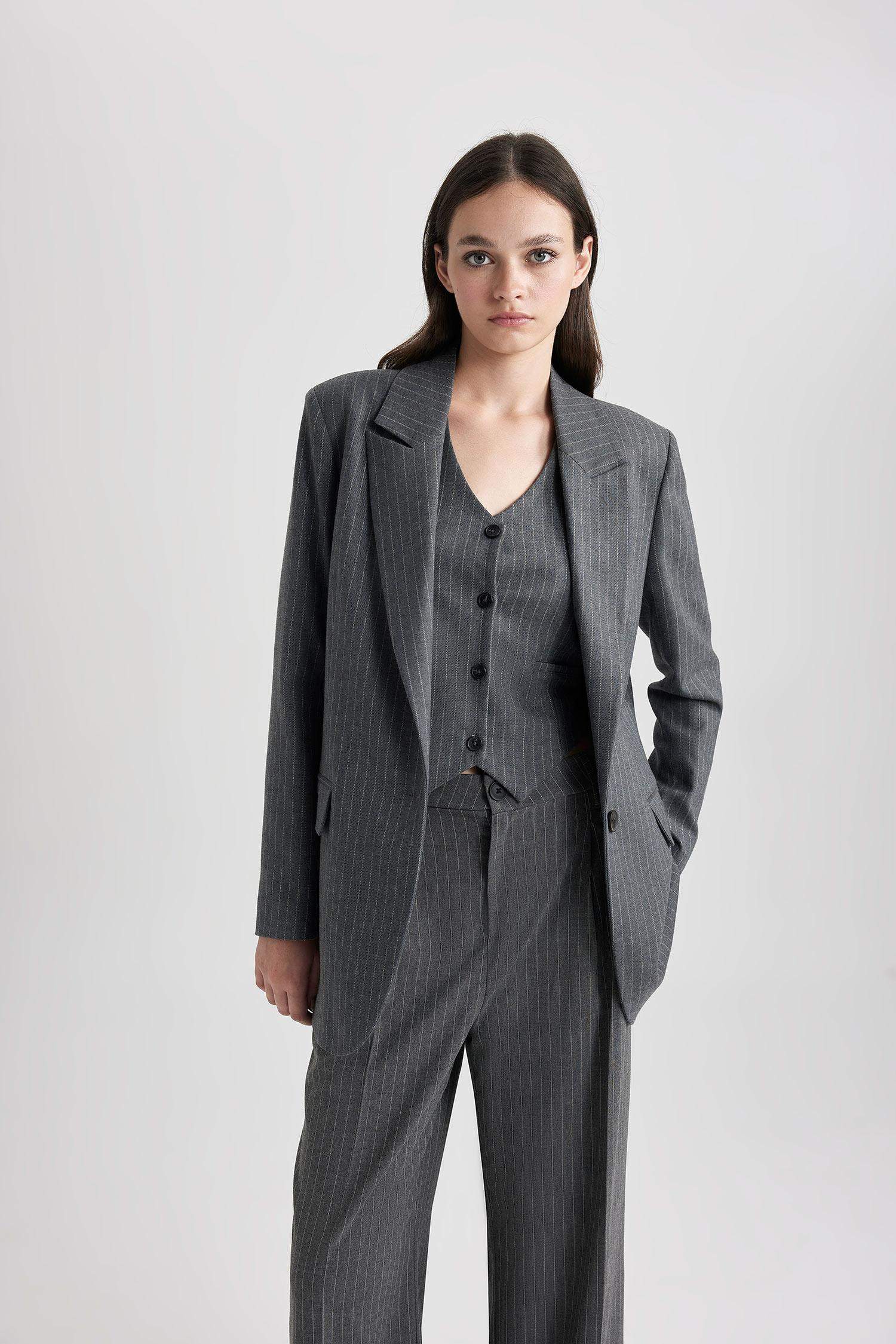 جاكيت بليزر اوفر سايز