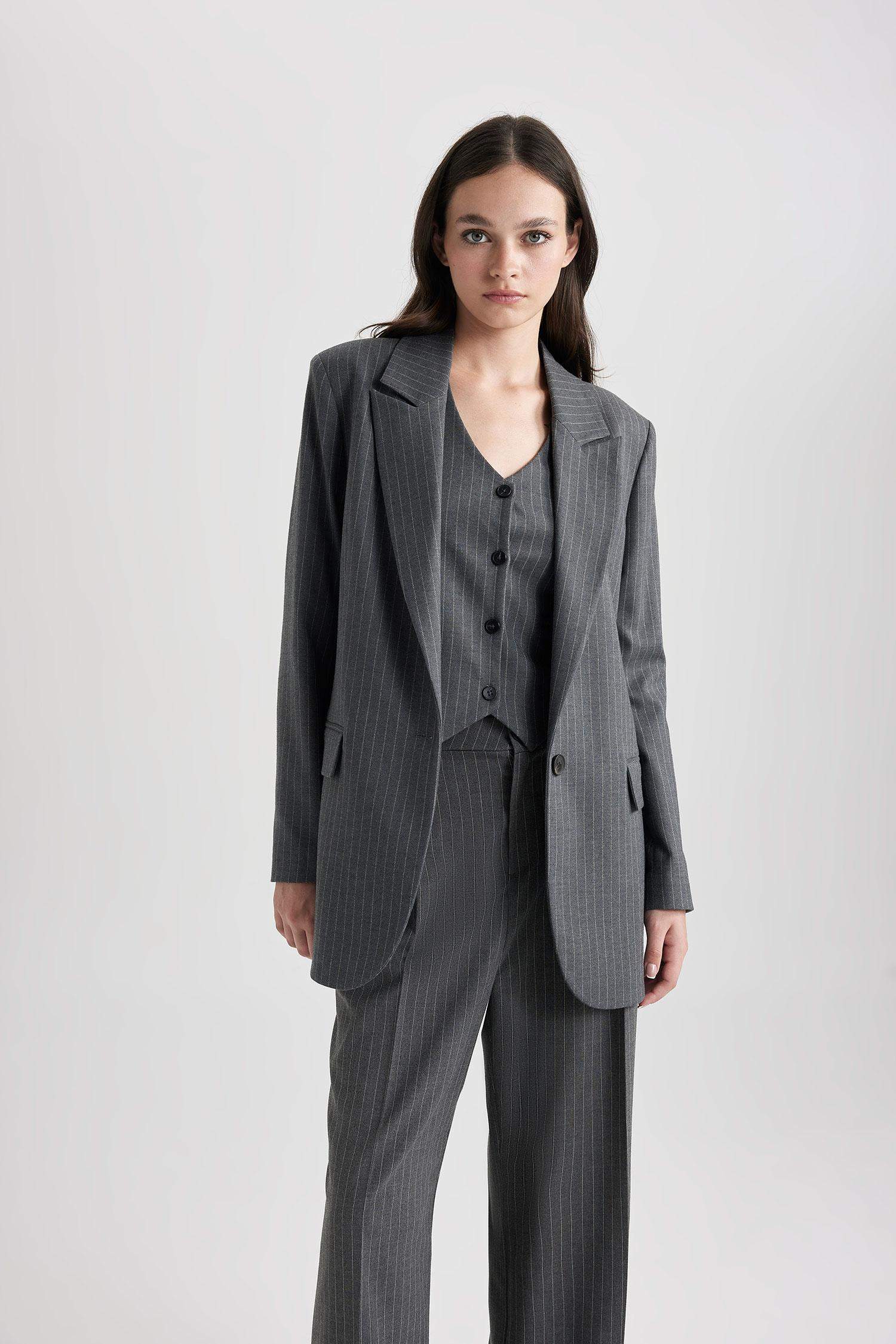 جاكيت بليزر اوفر سايز