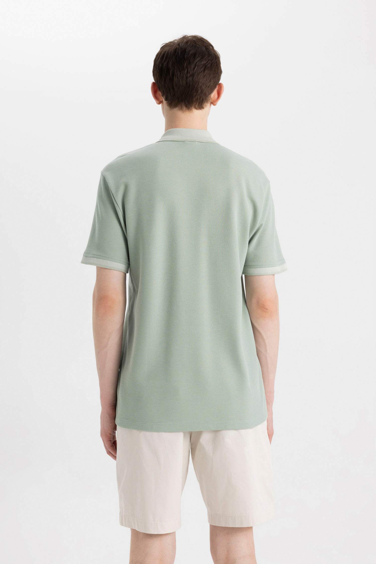 Футболка поло стандартного кроя