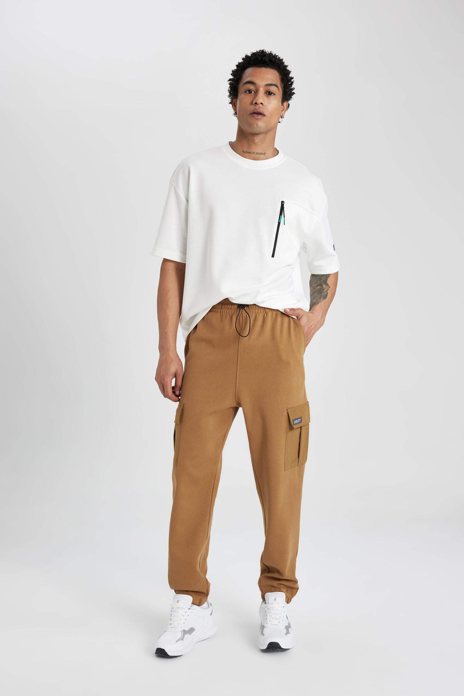 بنطلون سويت بانتس قصة عادية من DeFactoFit