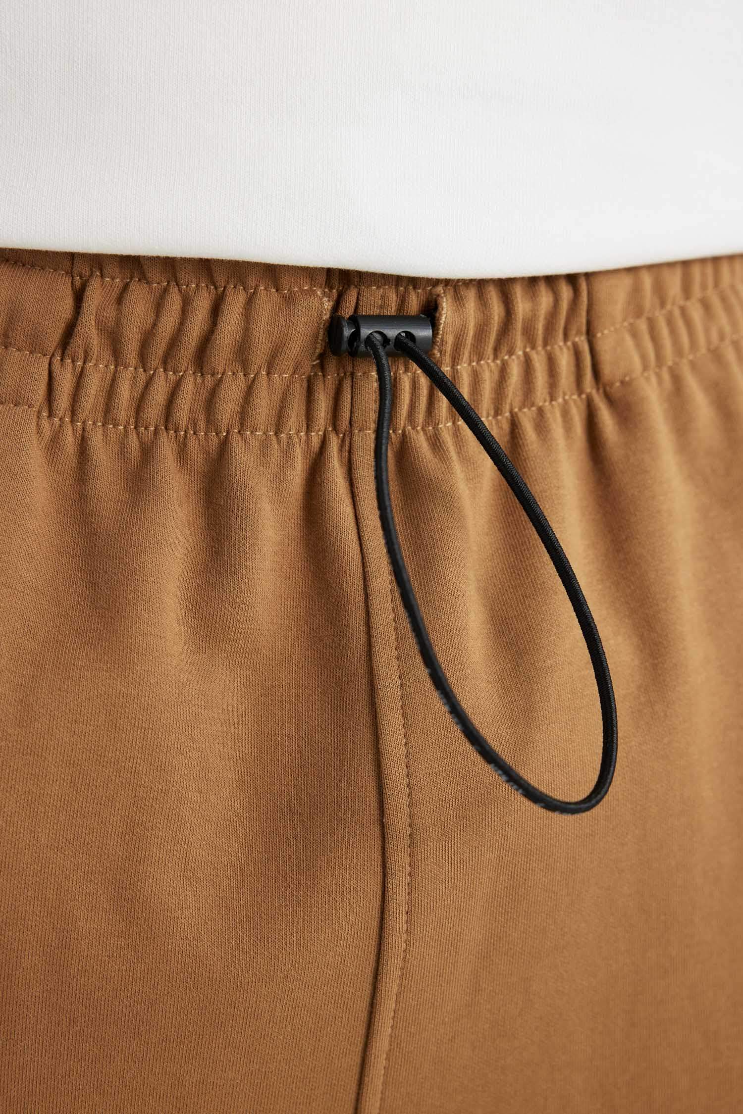 بنطلون سويت بانتس قصة عادية من DeFactoFit