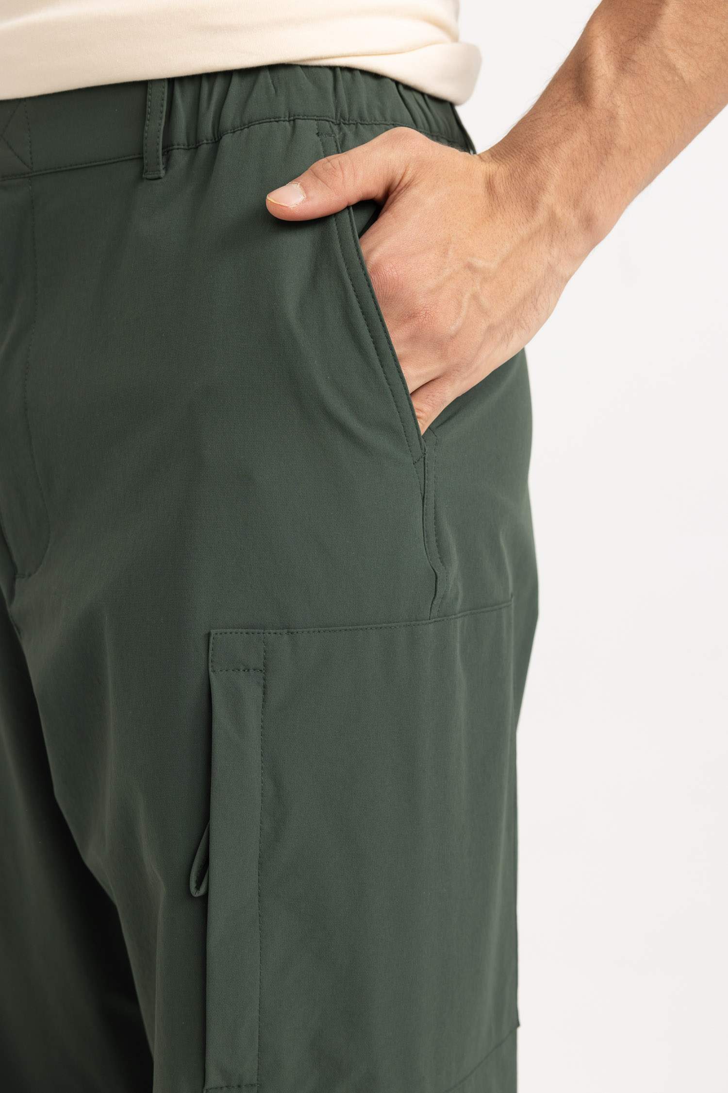 Yazlık Pantolon Relax Fit Rahat Kesim Kargo Cepli Beli Paçası Lastikli