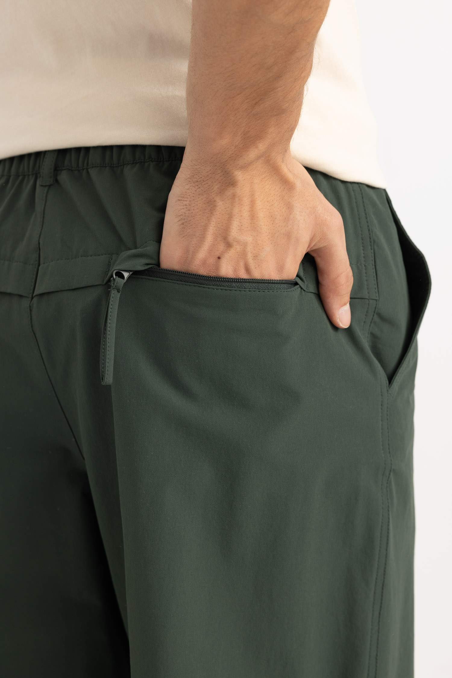 Yazlık Pantolon Relax Fit Rahat Kesim Kargo Cepli Beli Paçası Lastikli