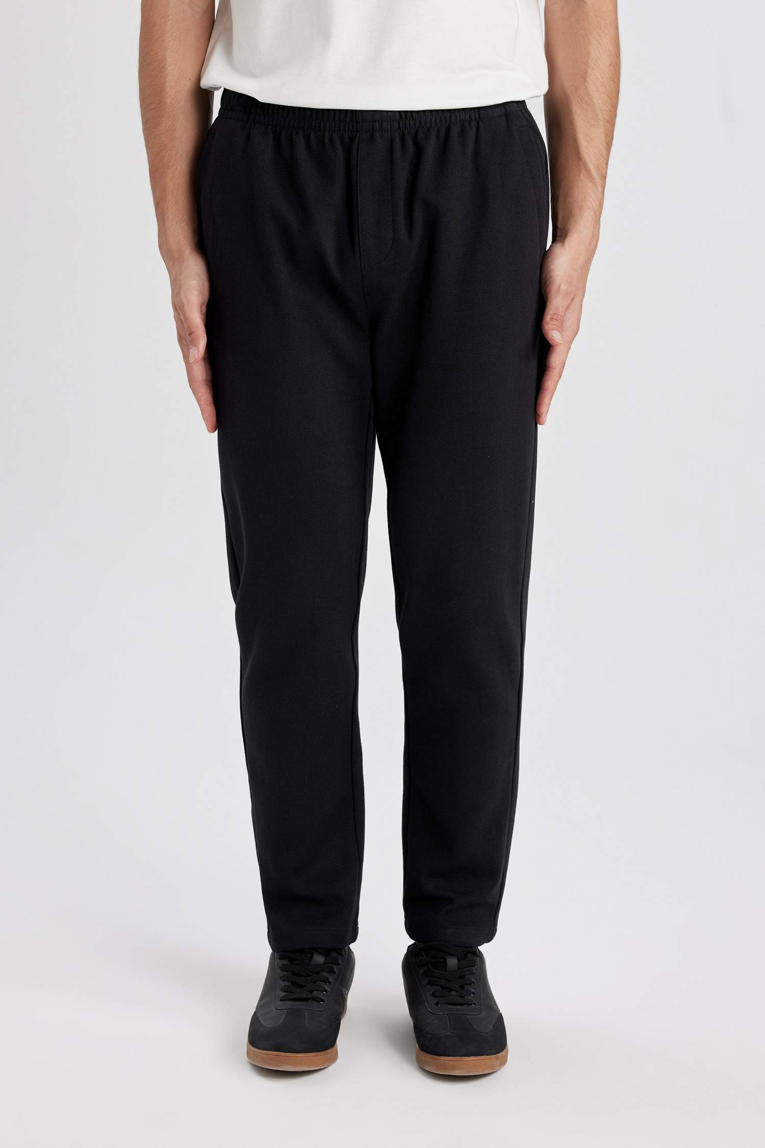 Relax Fit Regular Hem Trousers