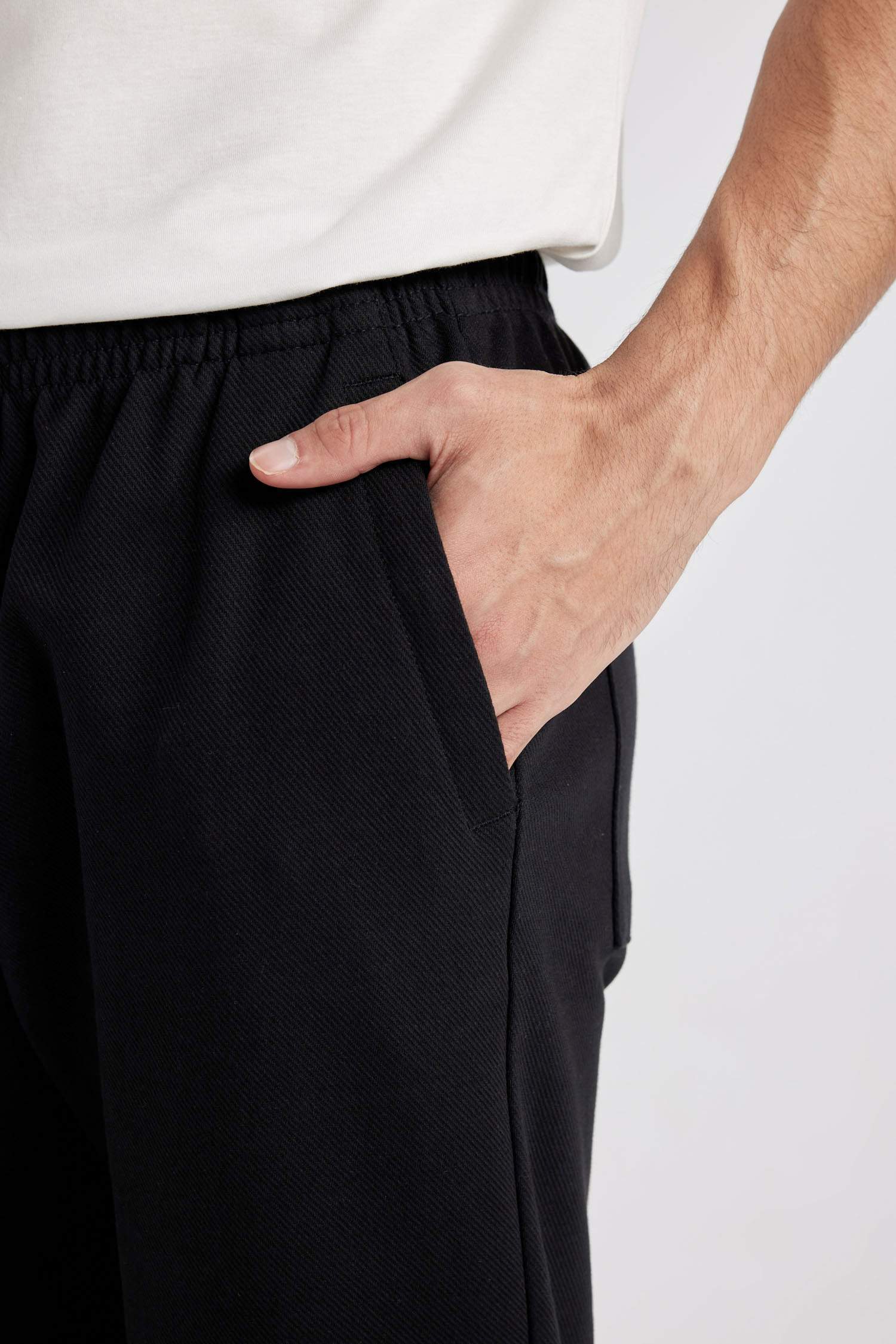 Relax Fit Regular Hem Trousers