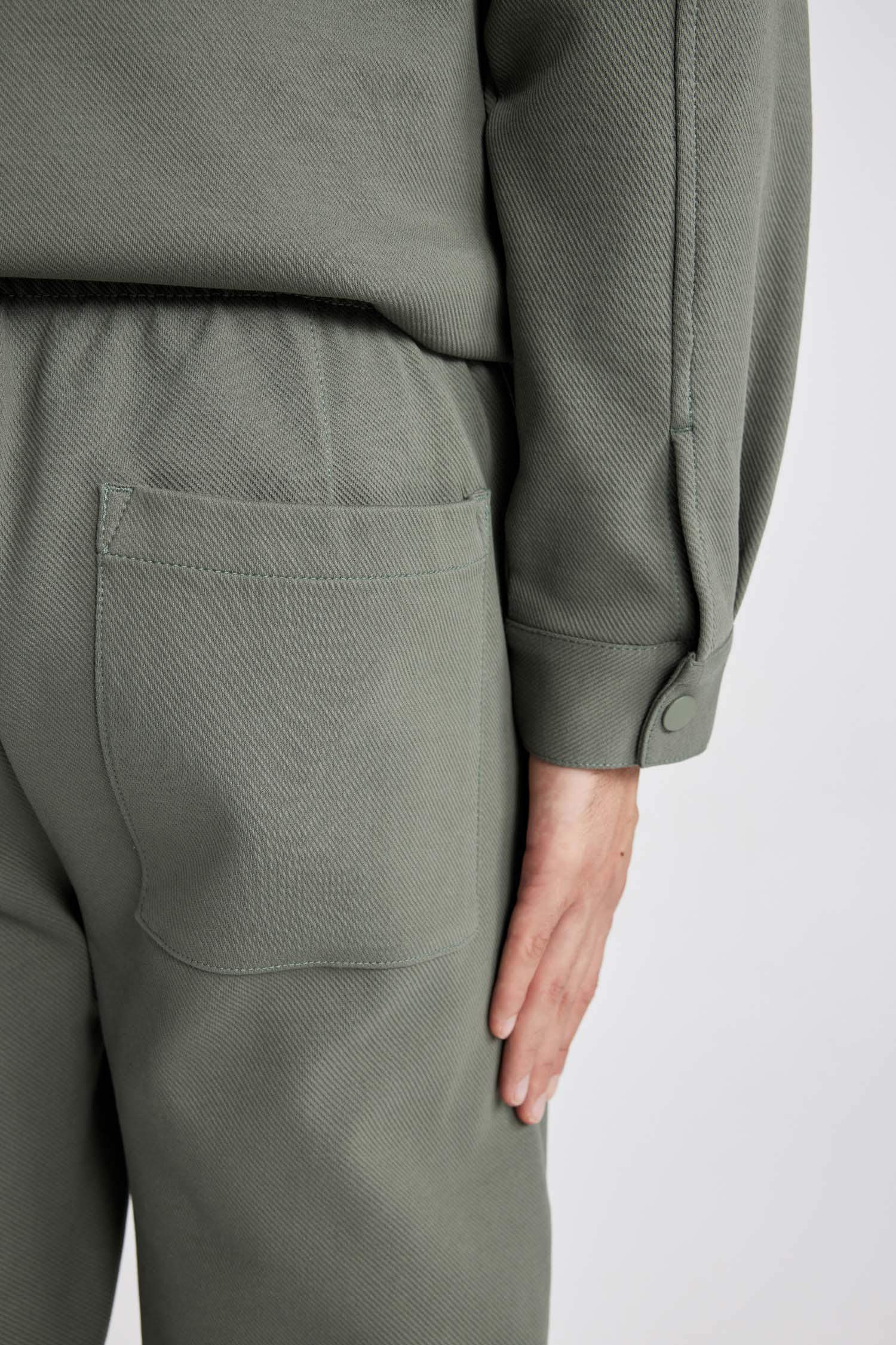 Yazlık Jogger Pantolon Relax Fit Rahat Kesim Düz Paça Cepli Beli Bağcıklı