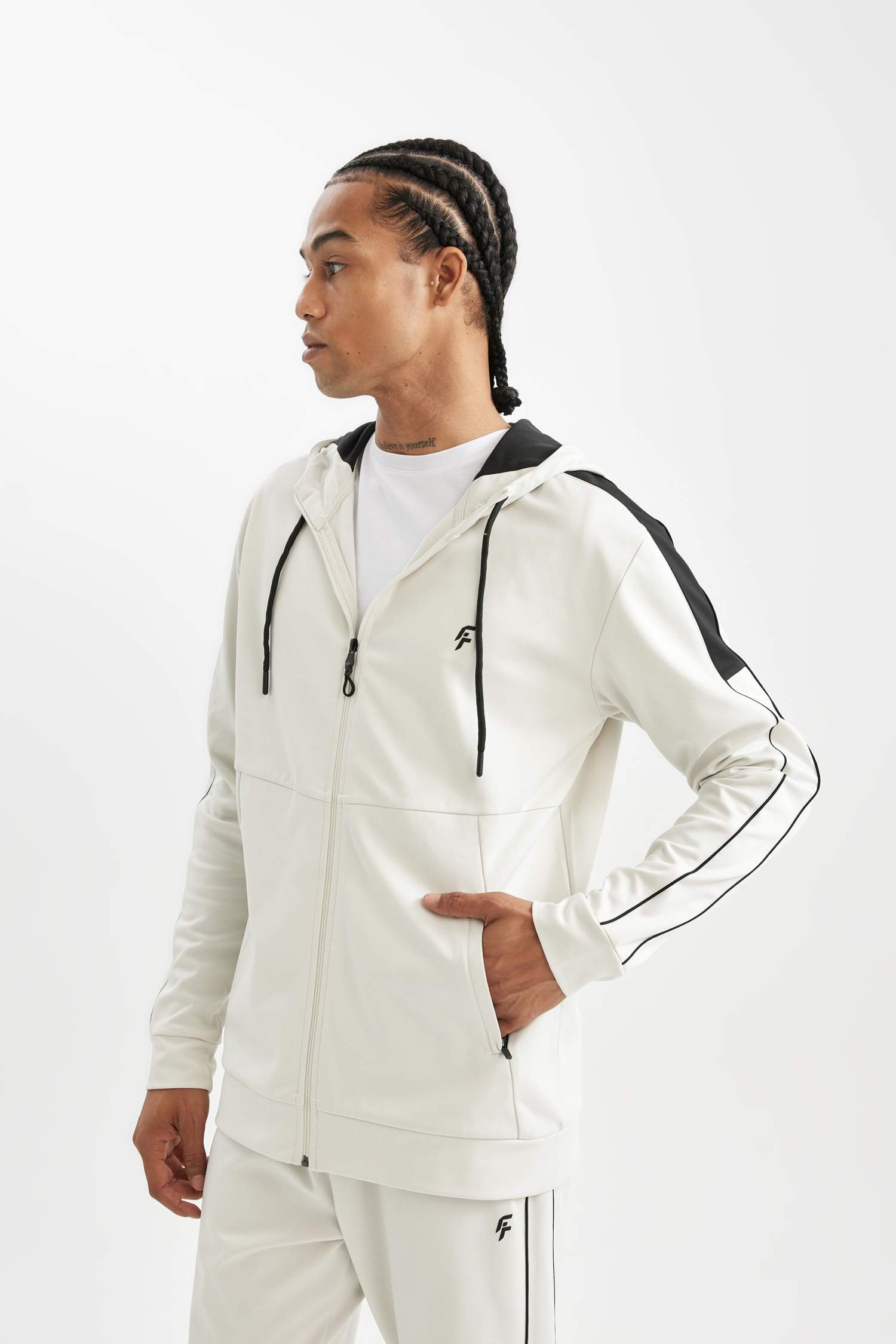 DeFactoFit Standart Fit Normal Kesim Skuba Dalgıç Kumaş Kapüşonlu Sporcu Fermuarlı Sweatshirt