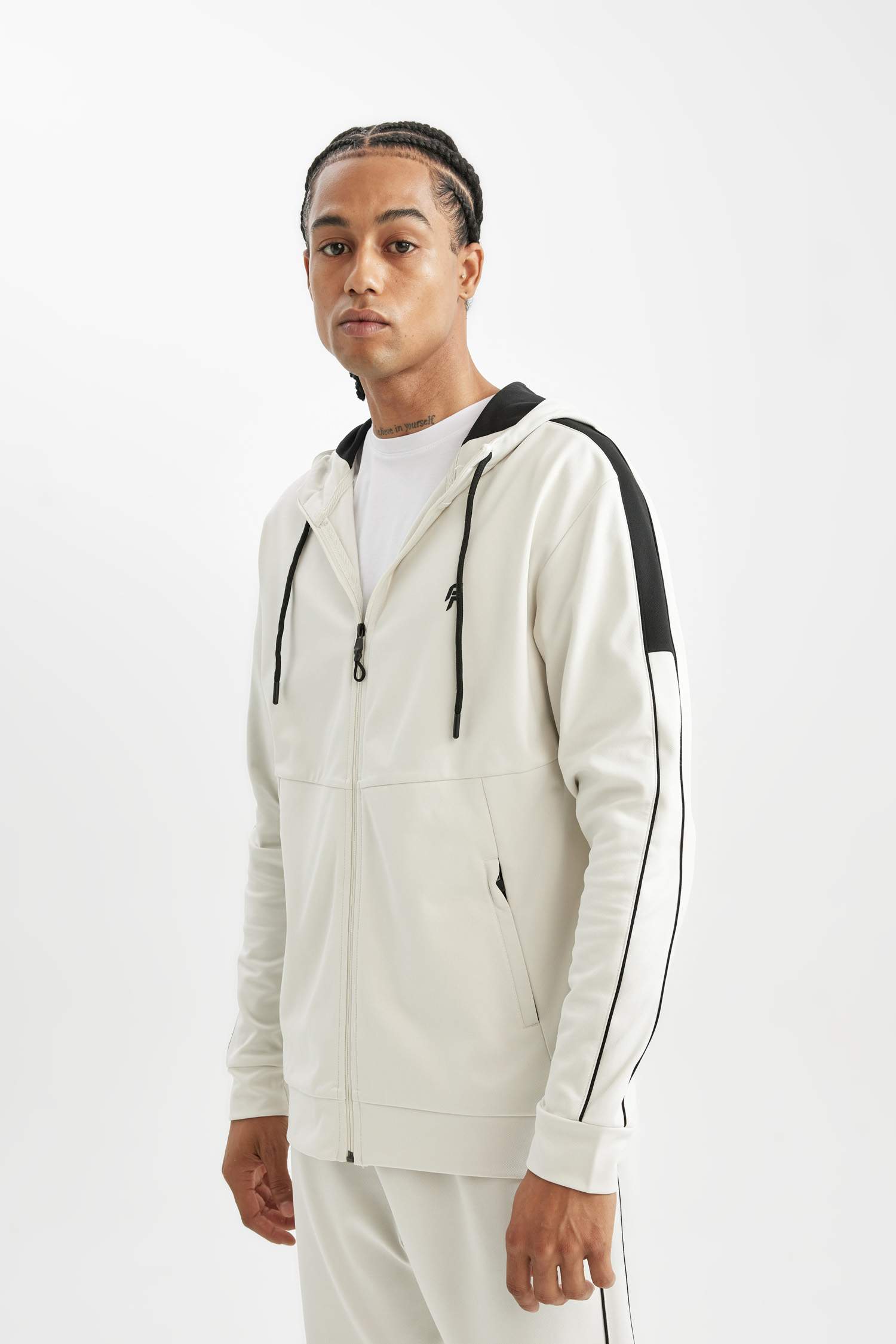 DeFactoFit Standart Fit Normal Kesim Skuba Dalgıç Kumaş Kapüşonlu Sporcu Fermuarlı Sweatshirt