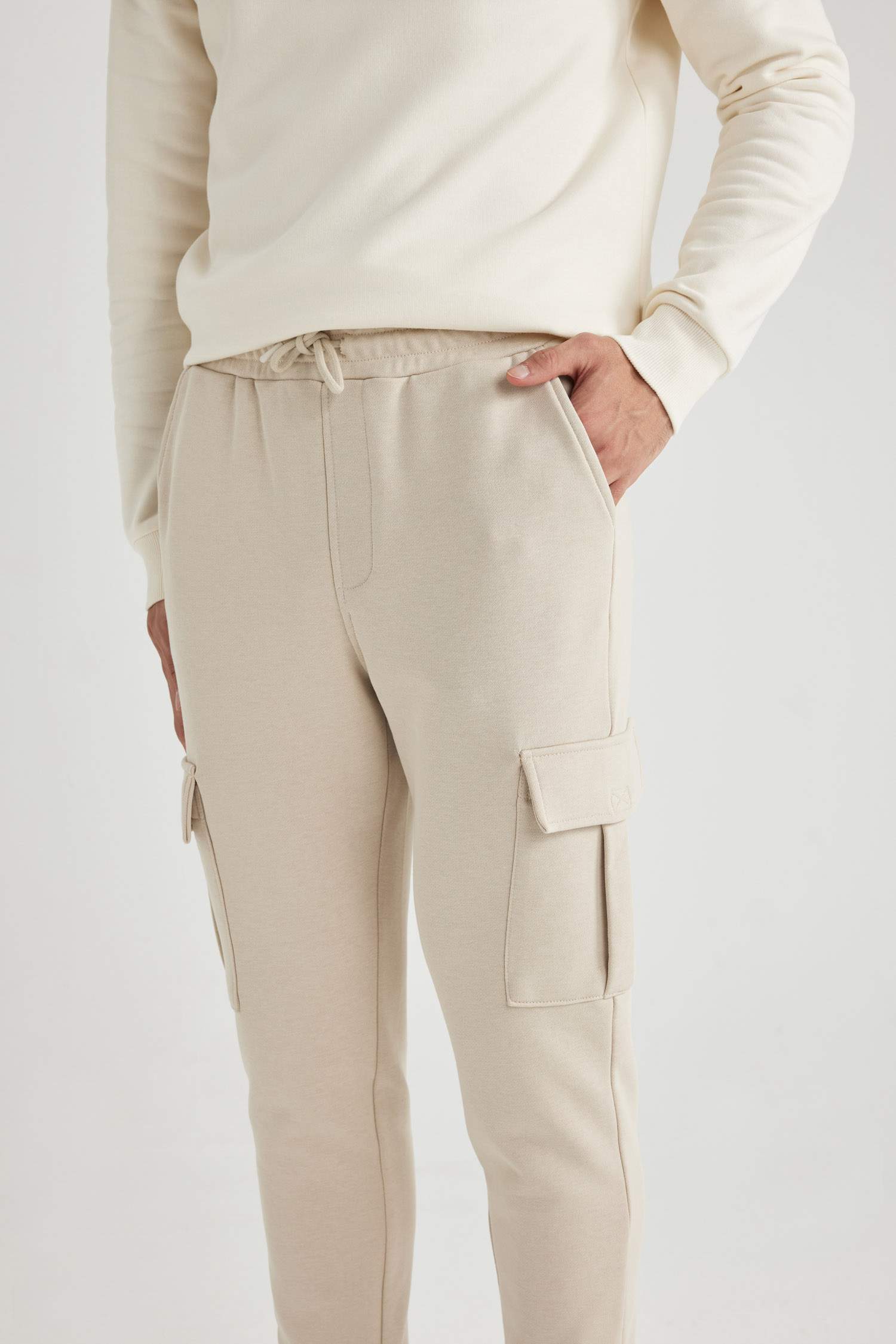Slim Fit Rib Hem With Cargo Pocket Trousers