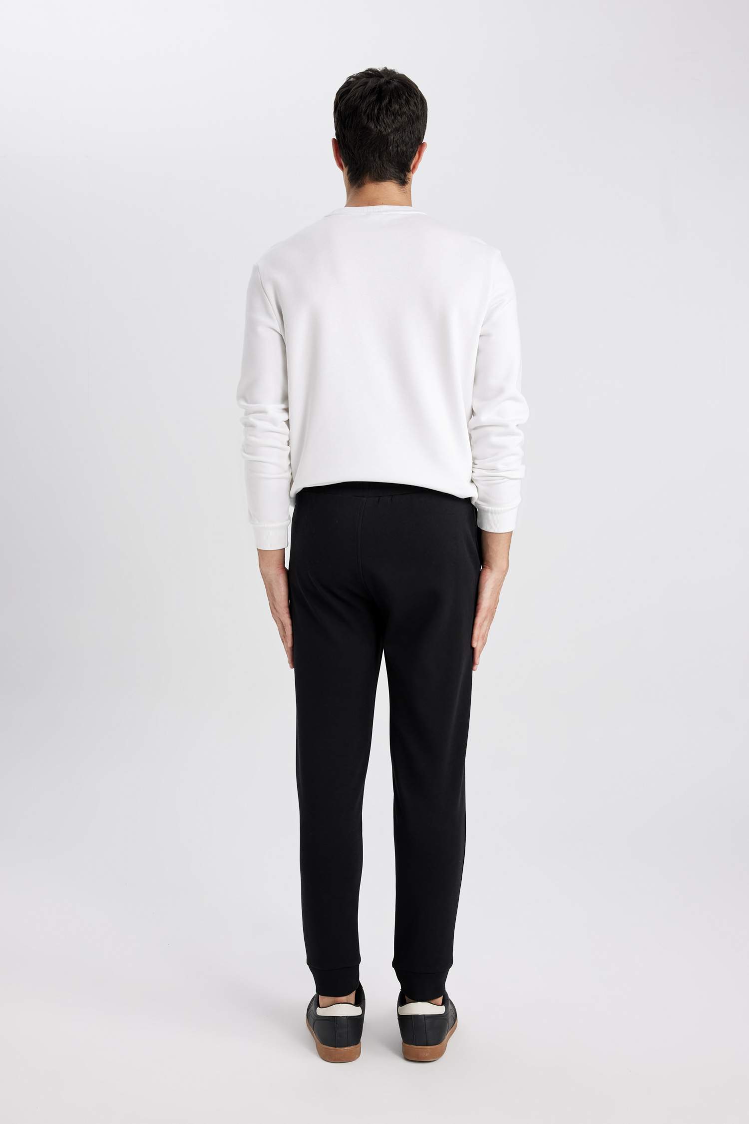 سروال سويت بانتس سليم فيت