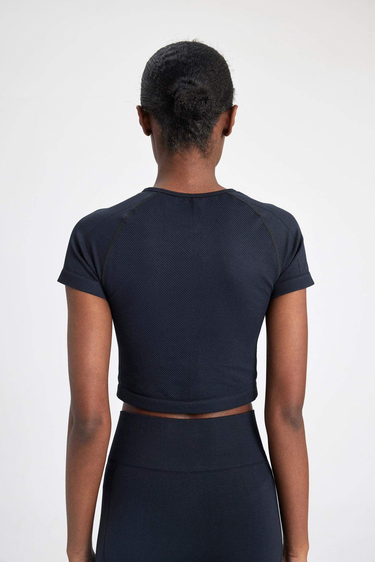 Sports Crop Top T-Shirt