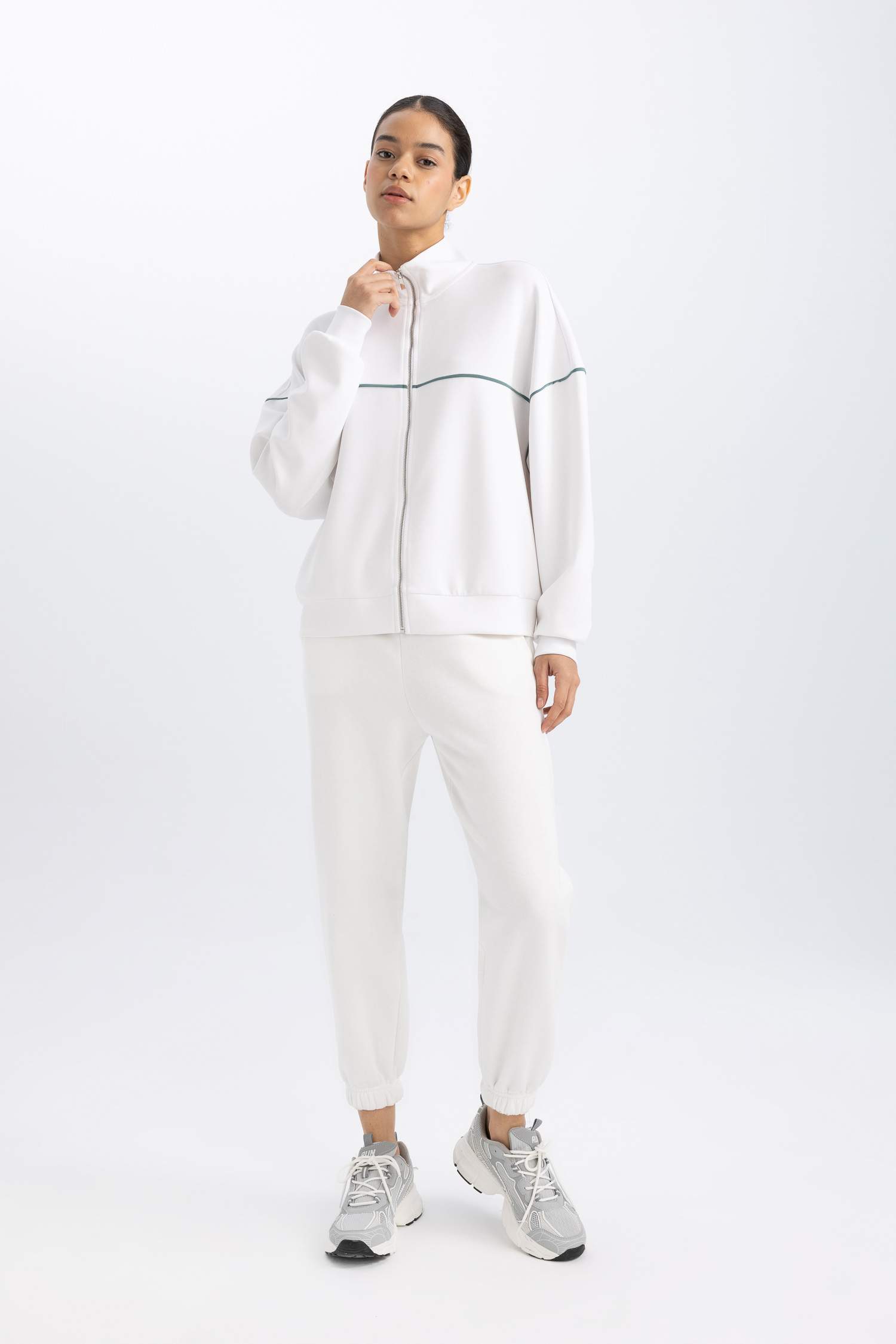 جاكيت اوفر سايز بريميوم من DeFactoFit