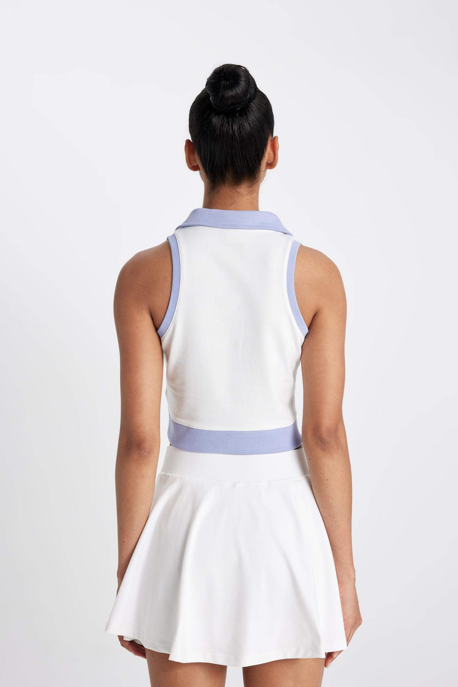 تي شيرت كروب توب رياضي بياقة بولو من DeFactoFit