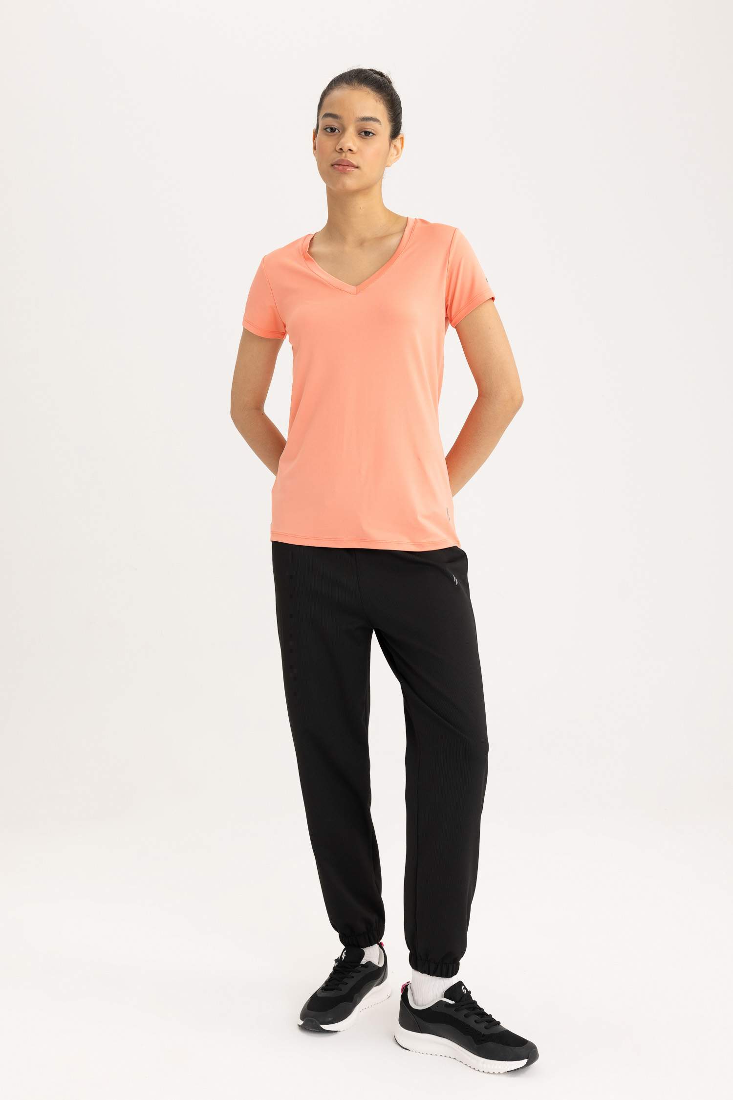 DeFactoFit Standard Fit V-Neck Heavy Fabric Sports T-Shirt