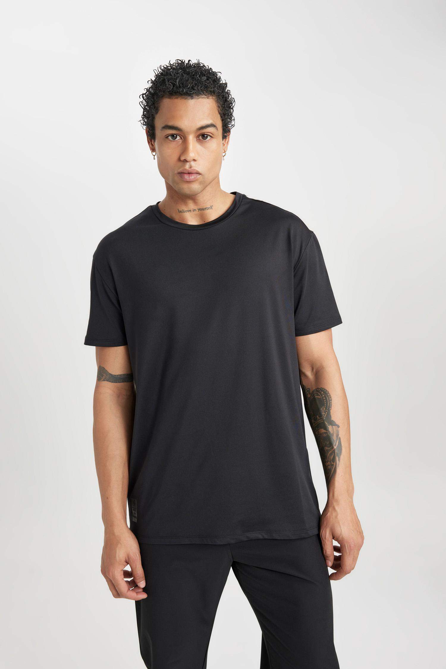 DeFactoFit Standard Fit Short Sleeve T-Shirt