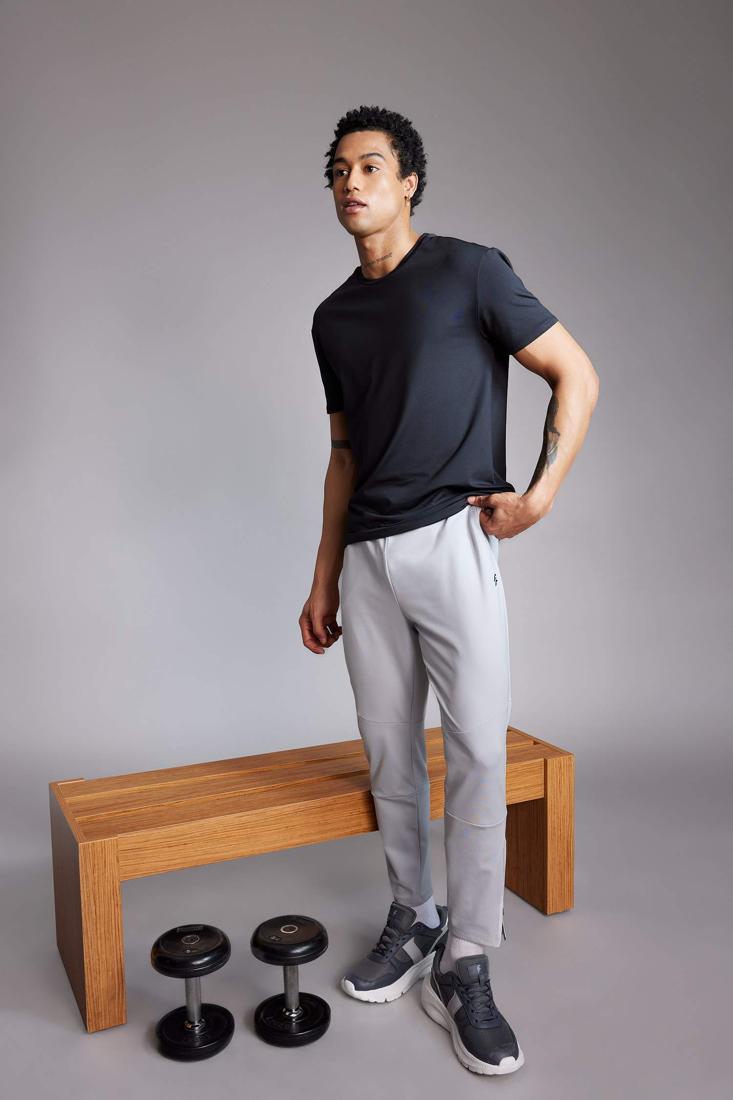 DeFactoFit Slim Fit Zippered Leg Jogger