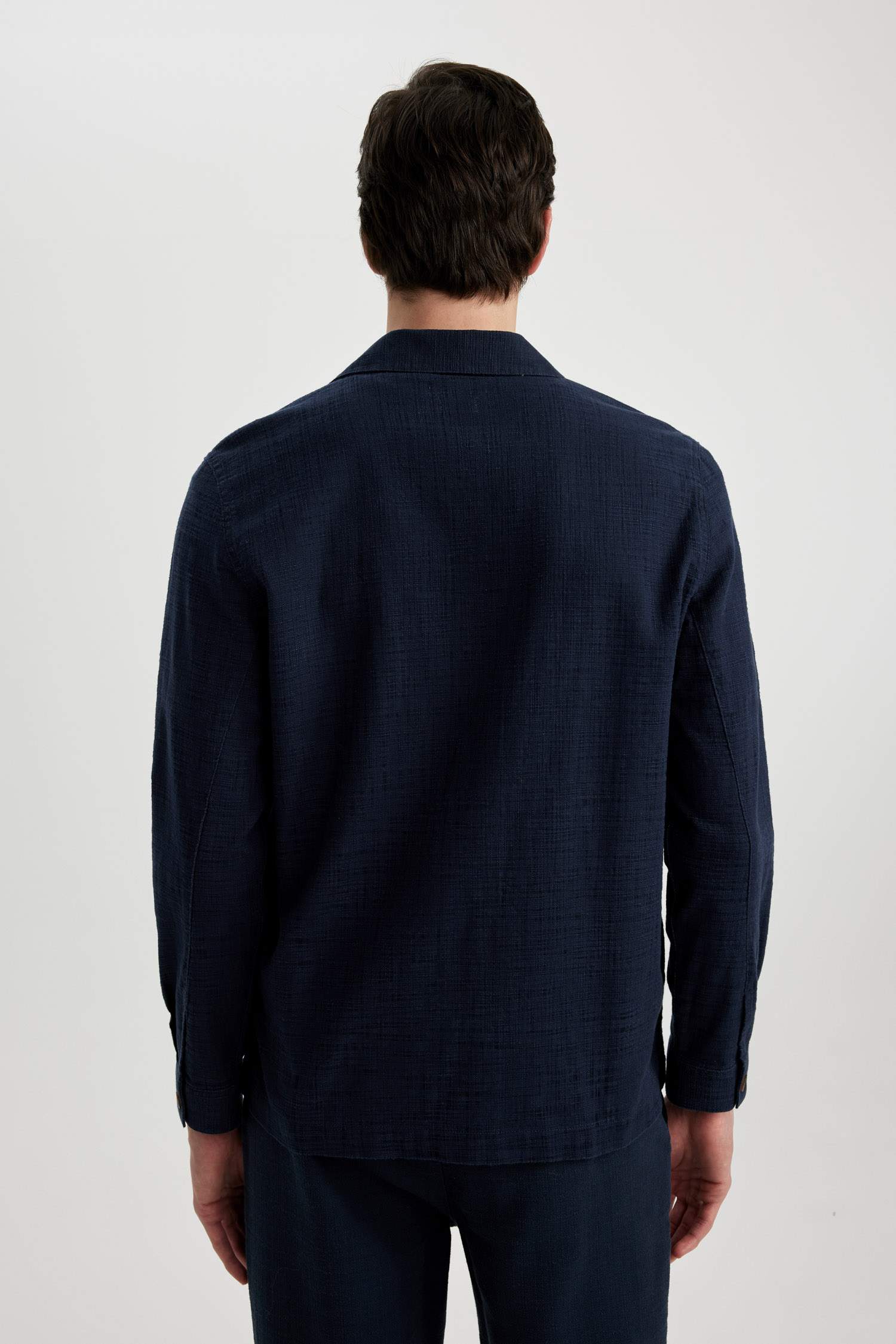 قميص قطن قصة عادية بياخة عالية