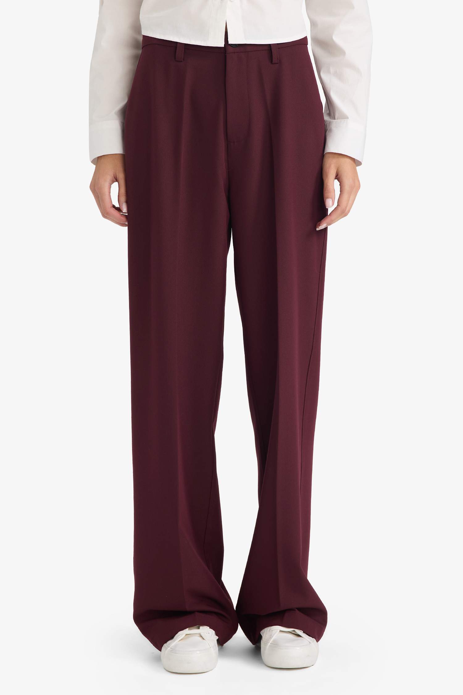 بنطرون قصة مستقيمة وخصر عالي