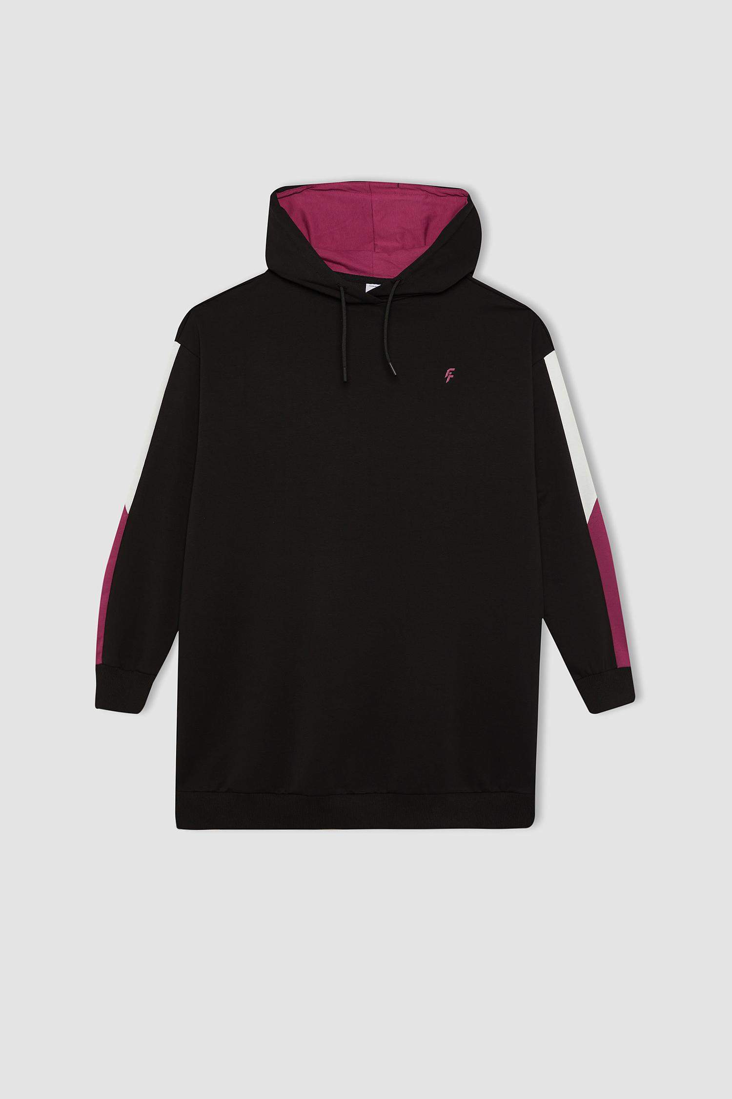 سويت شيرت رياضي بطبعة شعار قصة طويلة من DeFactoFit