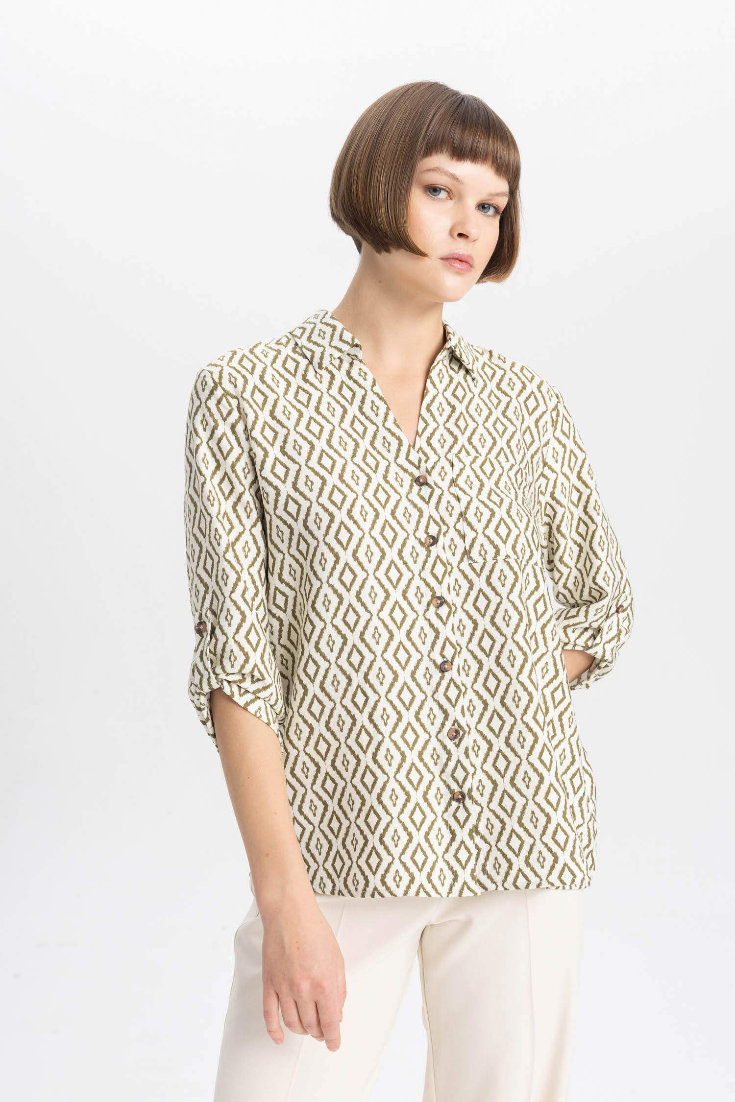 قميص كم طويل قصة عادية بياقة V