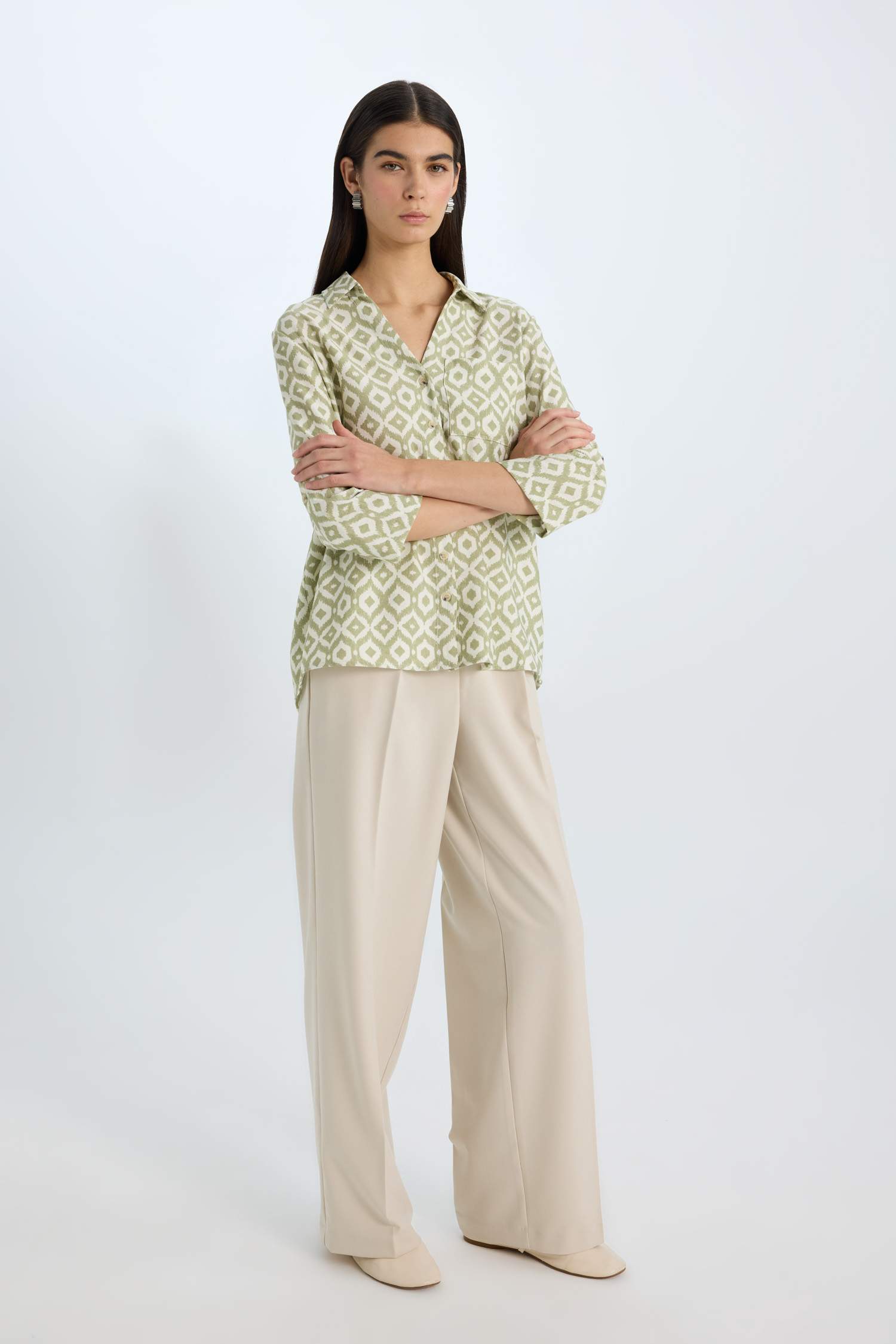 қалыпты пішім Ұзын жеңді көйлек