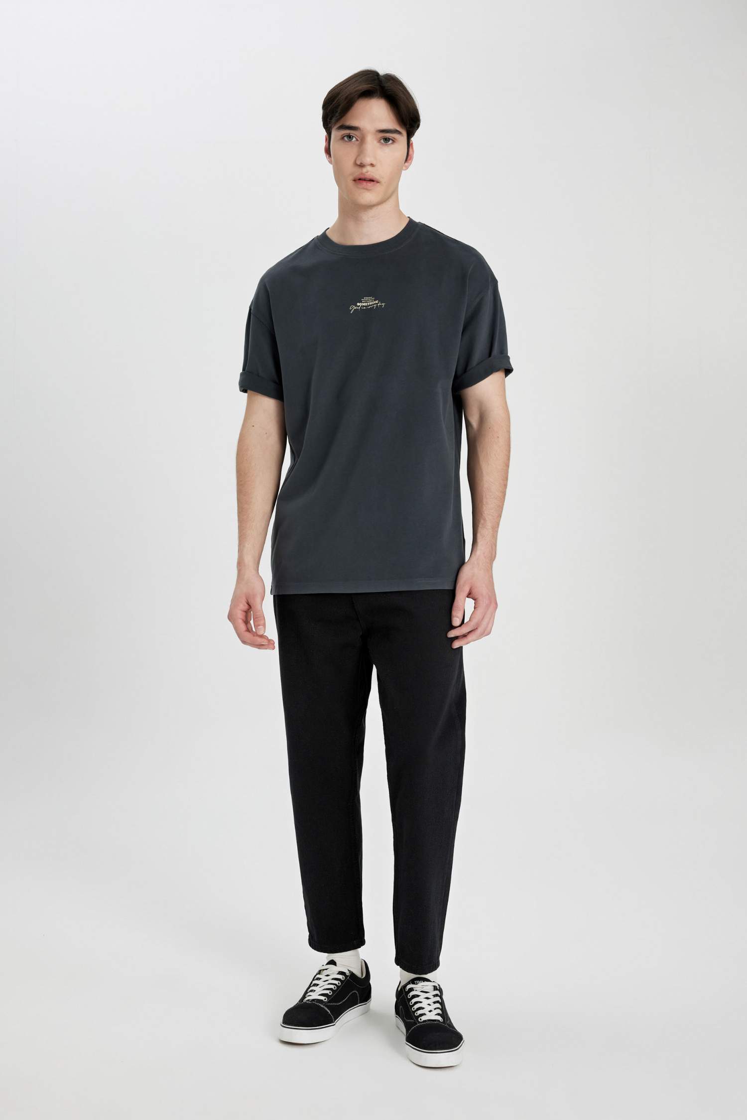 Comfort Fit Crew Neck Printed Short Sleeve T-Shirt