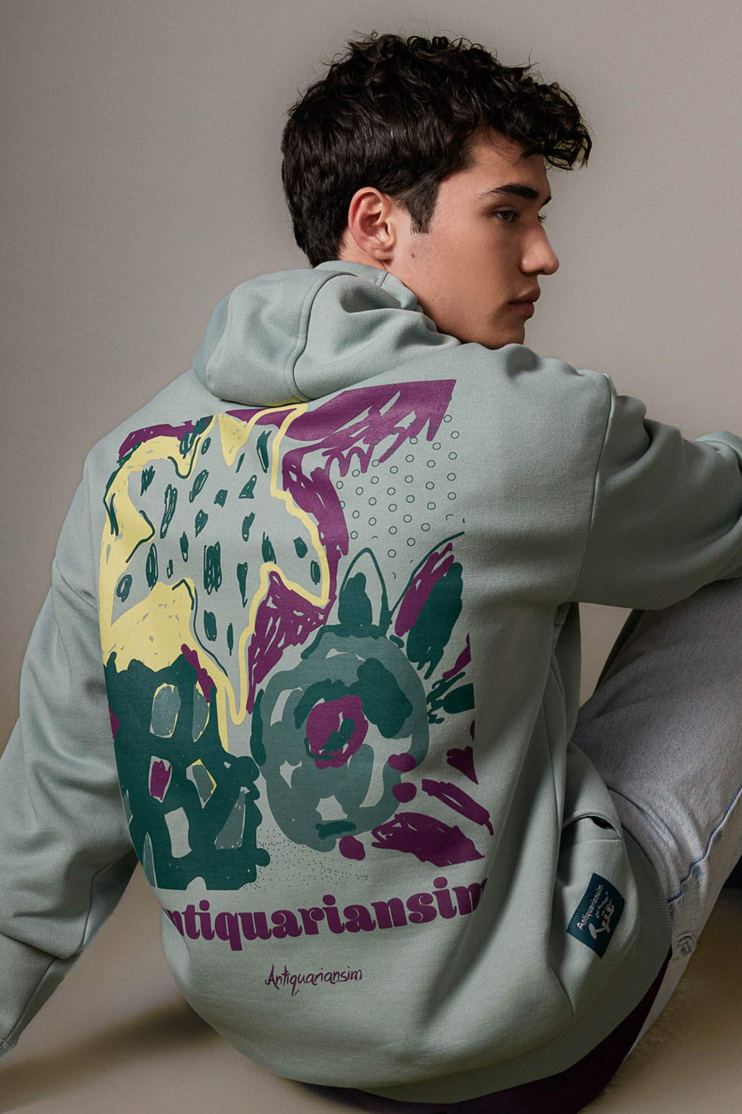 Oversize Fit Back Printed Hooded Pocket Sweatshirt