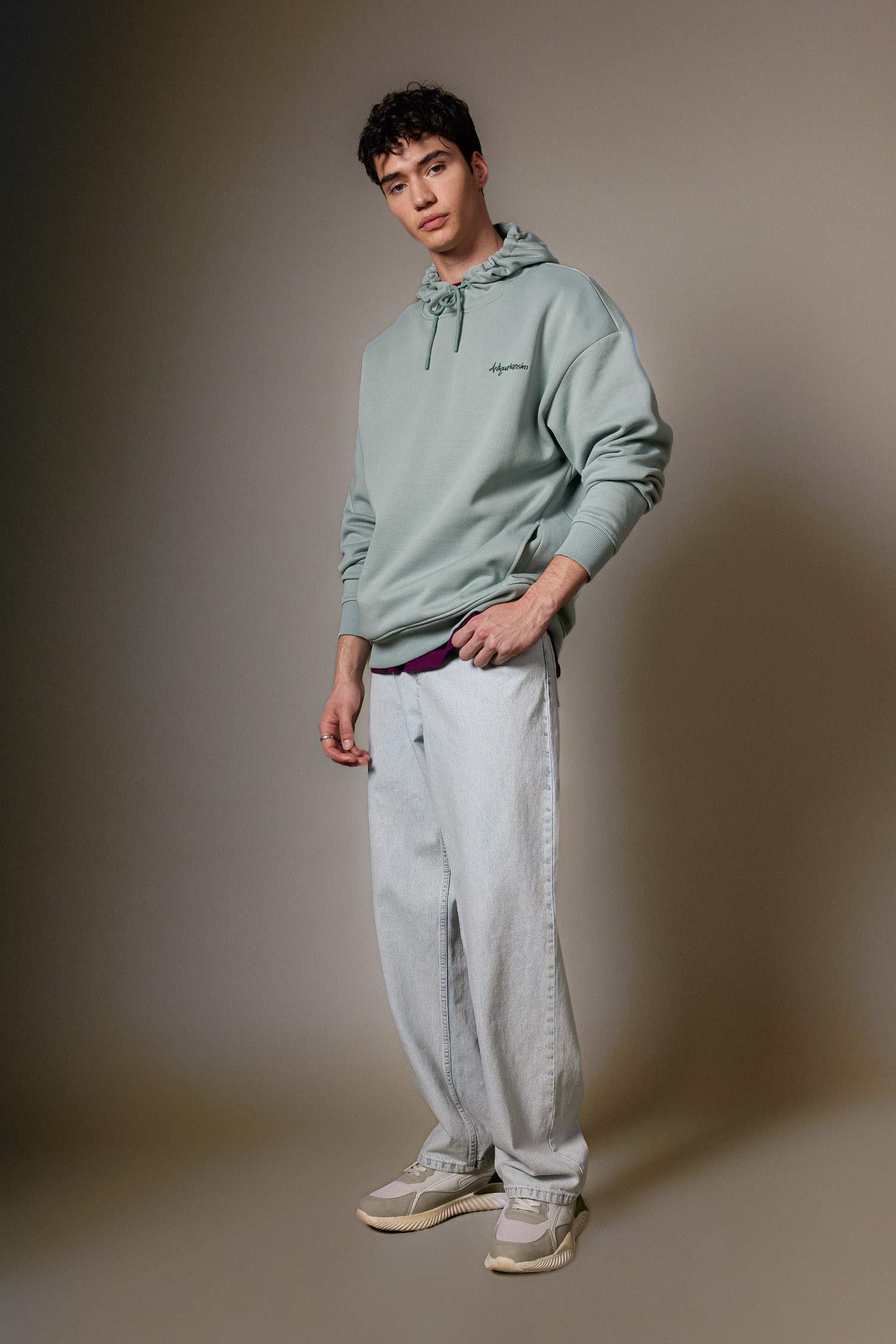 Oversize Fit Back Printed Hooded Pocket Sweatshirt