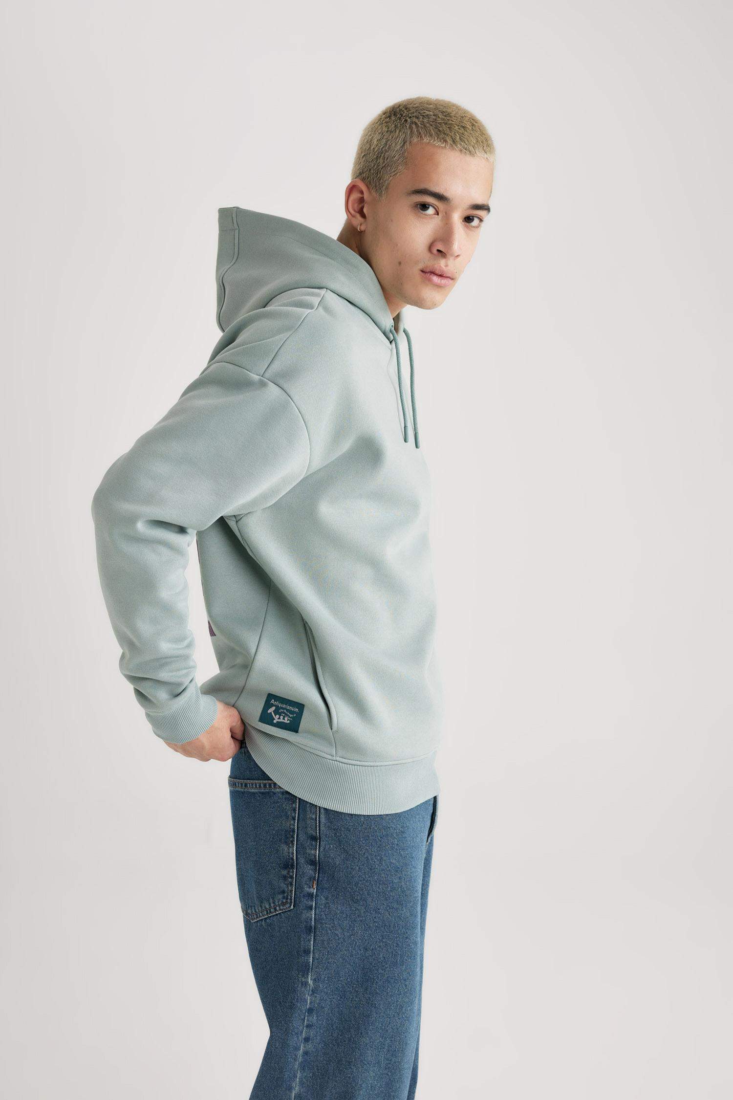 Oversize Fit Back Printed Hooded Pocket Sweatshirt