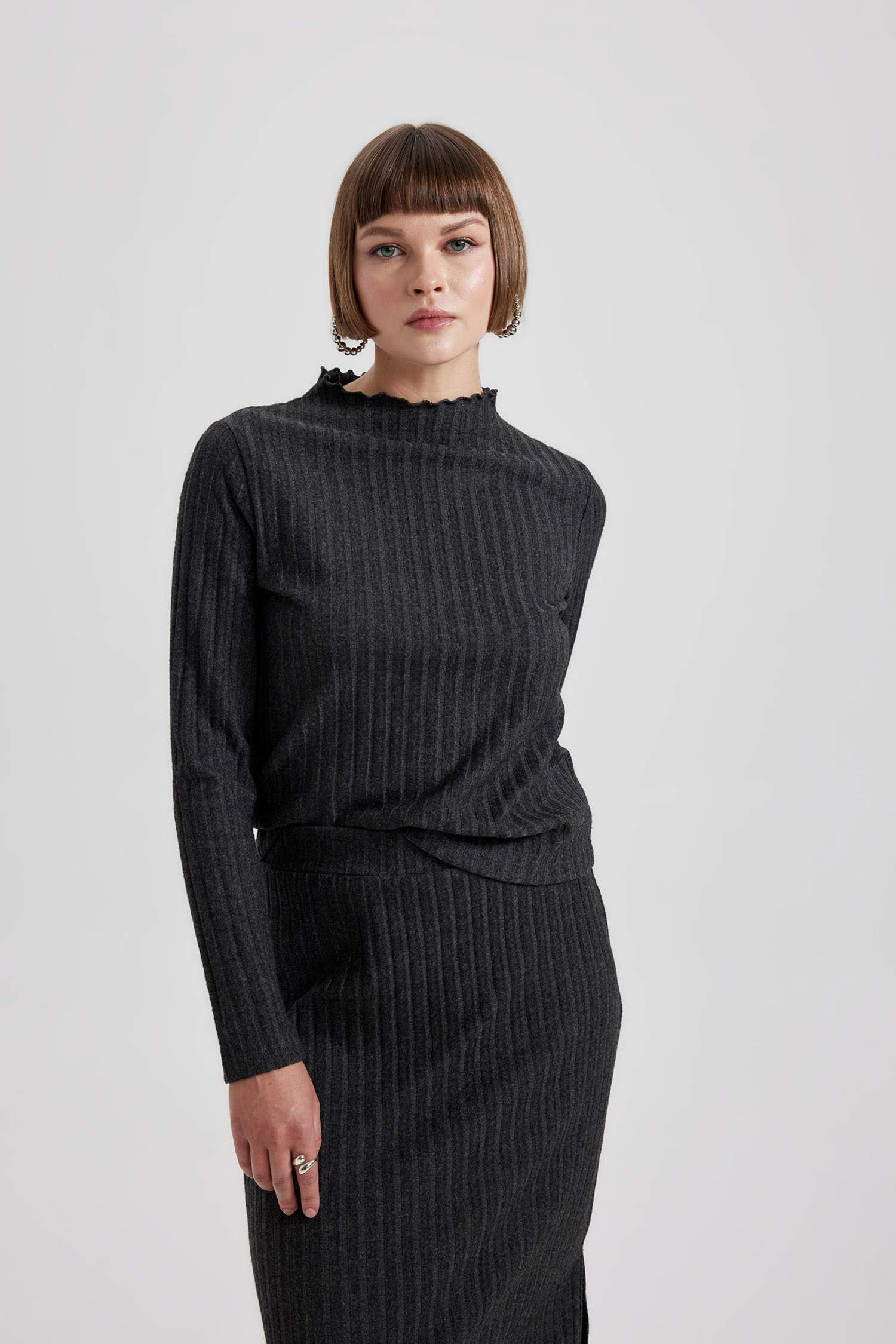 Straight Fit Camisole Normal Waist Midi Knitted Skirt