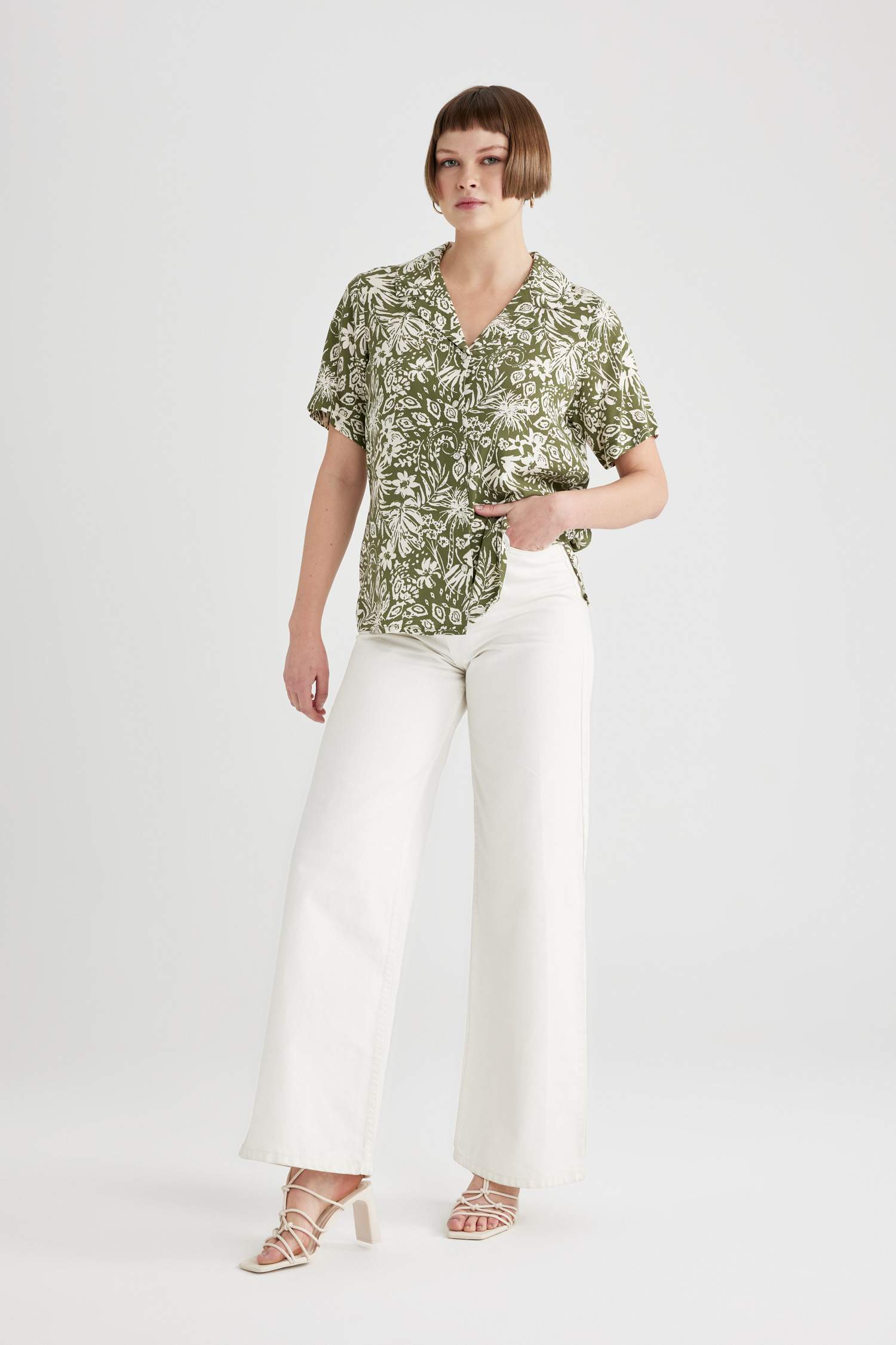 Regular Fit Polo Collar Short Sleeve Shirt