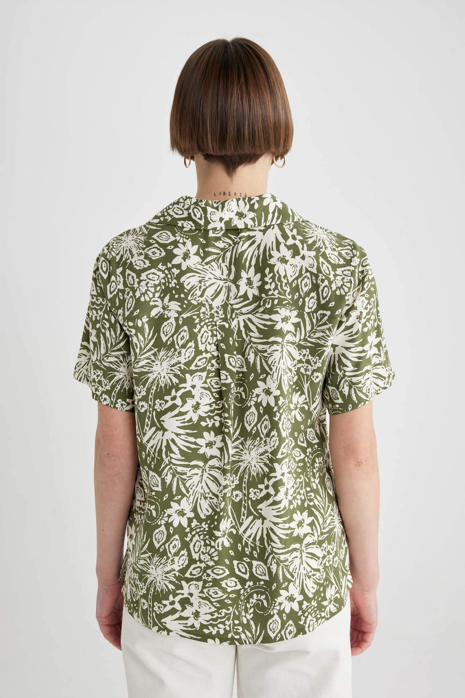 Regular Fit Polo Collar Short Sleeve Shirt