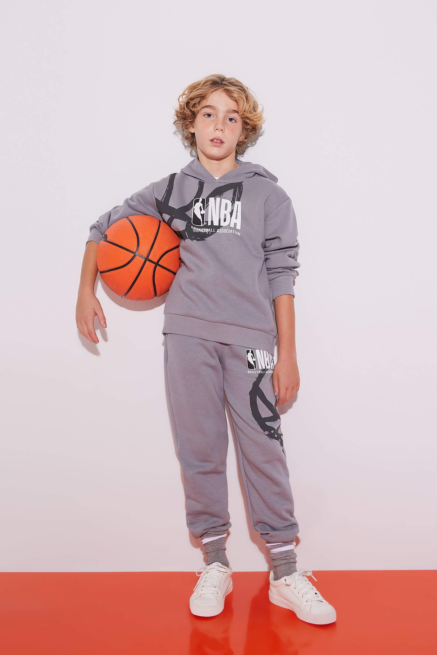 Boy NBA Wordmark Thick Sweatpants