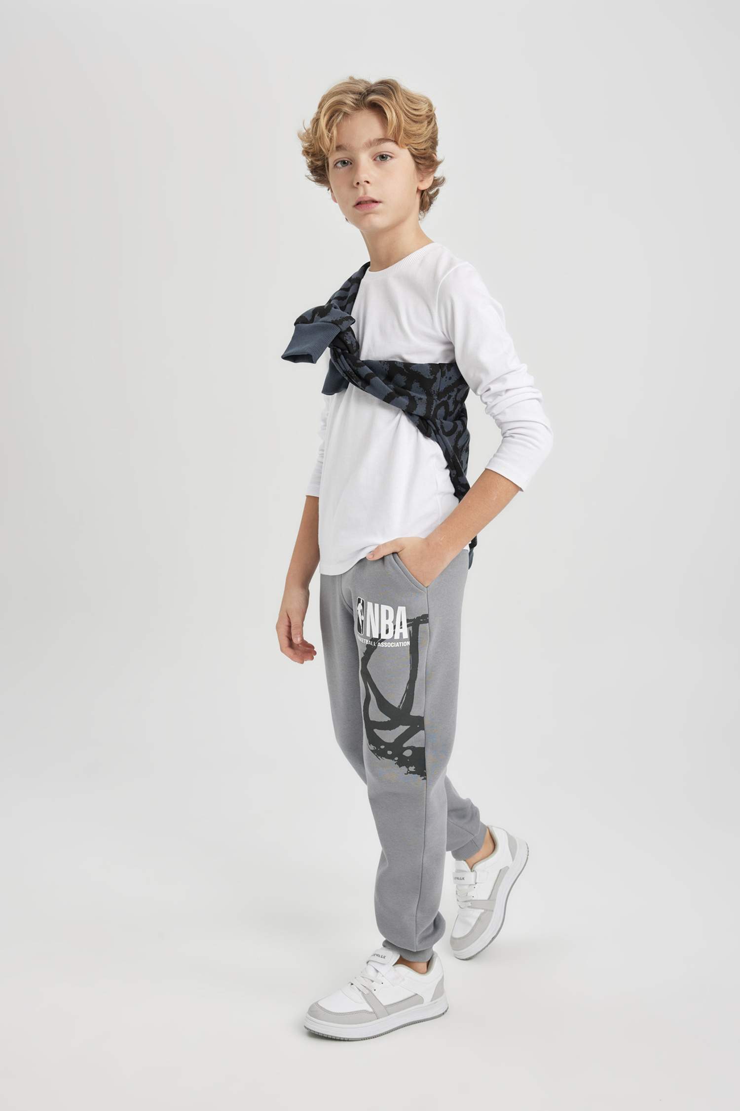 Boy NBA Wordmark Thick Sweatpants