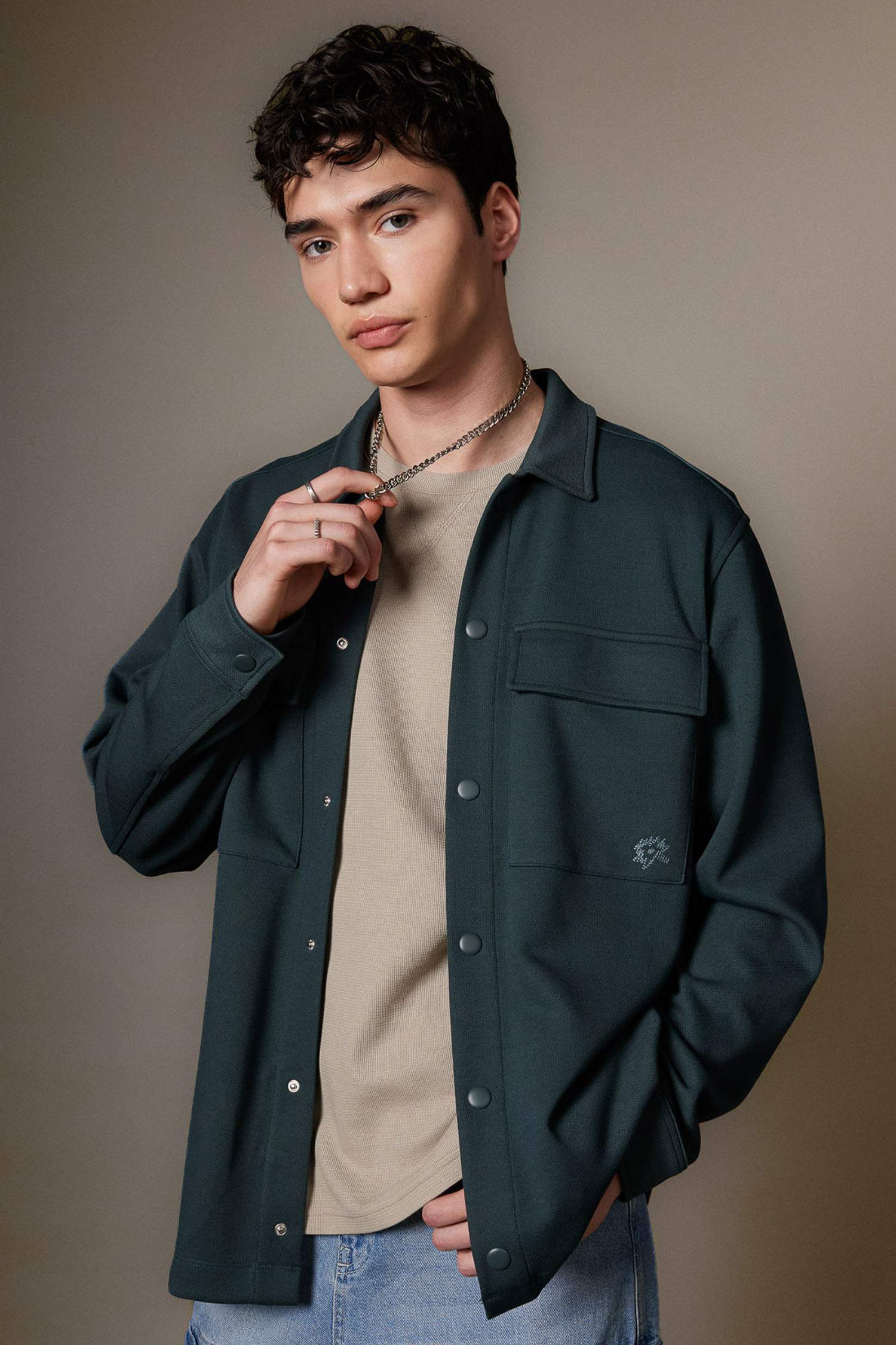 Relax Fit Çıtçıt Kapamalı Uzun Kollu Gömlek