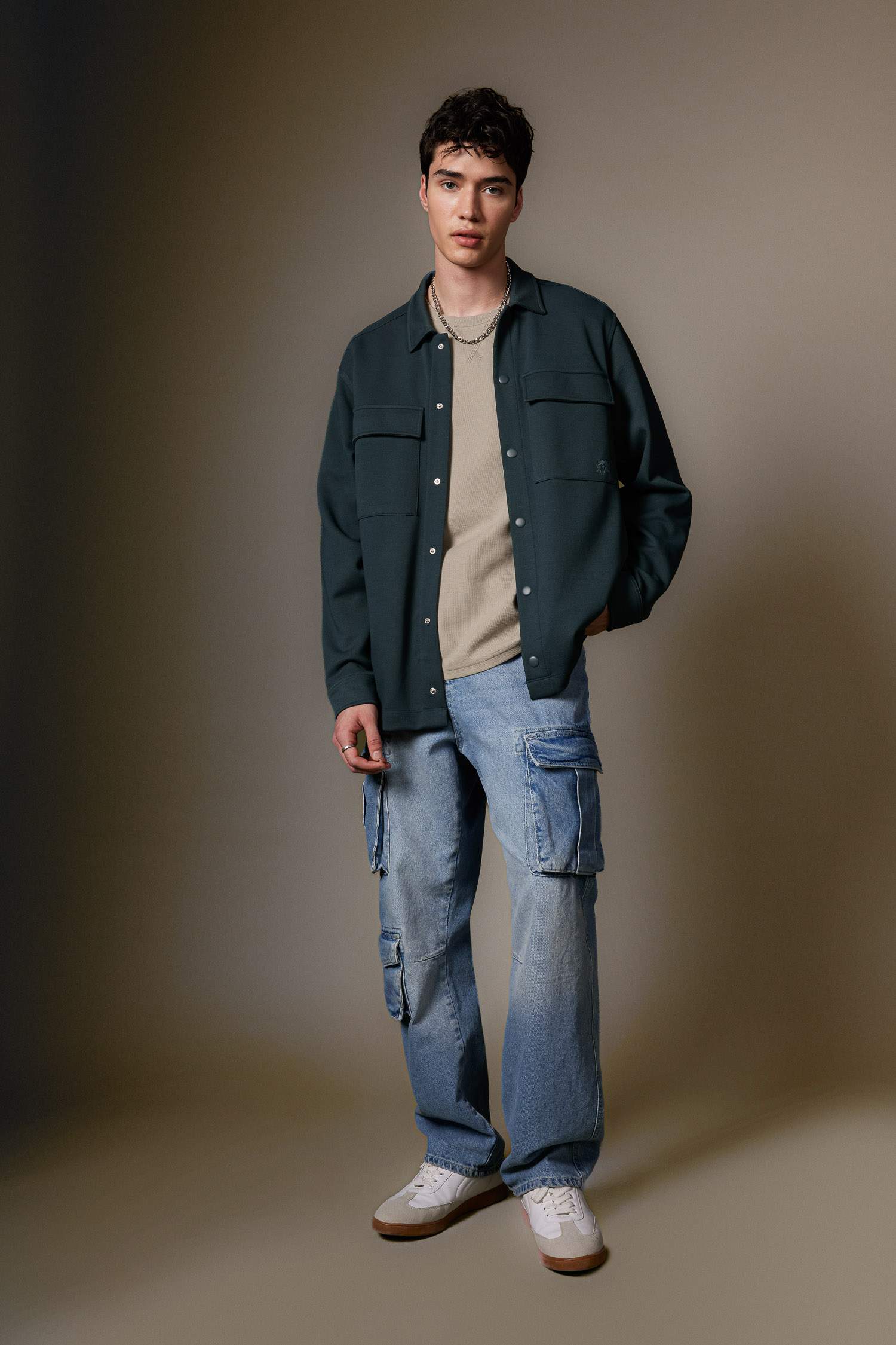 Relax Fit Çıtçıt Kapamalı Uzun Kollu Gömlek