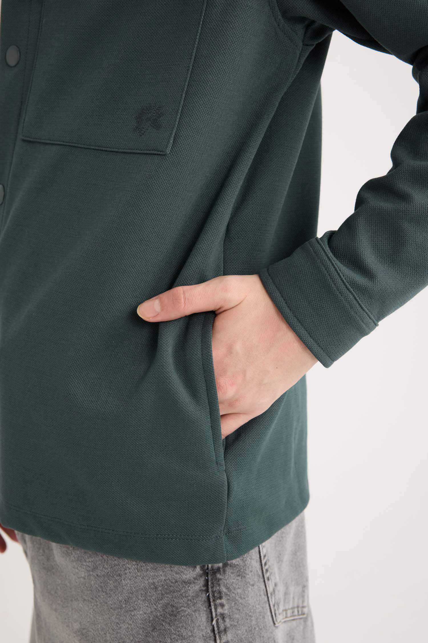 Relax Fit Çıtçıt Kapamalı Uzun Kollu Gömlek