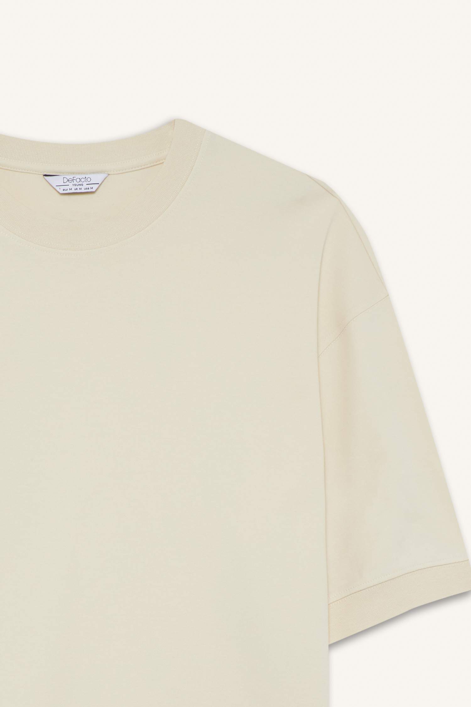 Loose Fit Rahat Kesim Bisiklet Yaka Ağır Kumaş Basic Düz Kısa Kollu Tişört