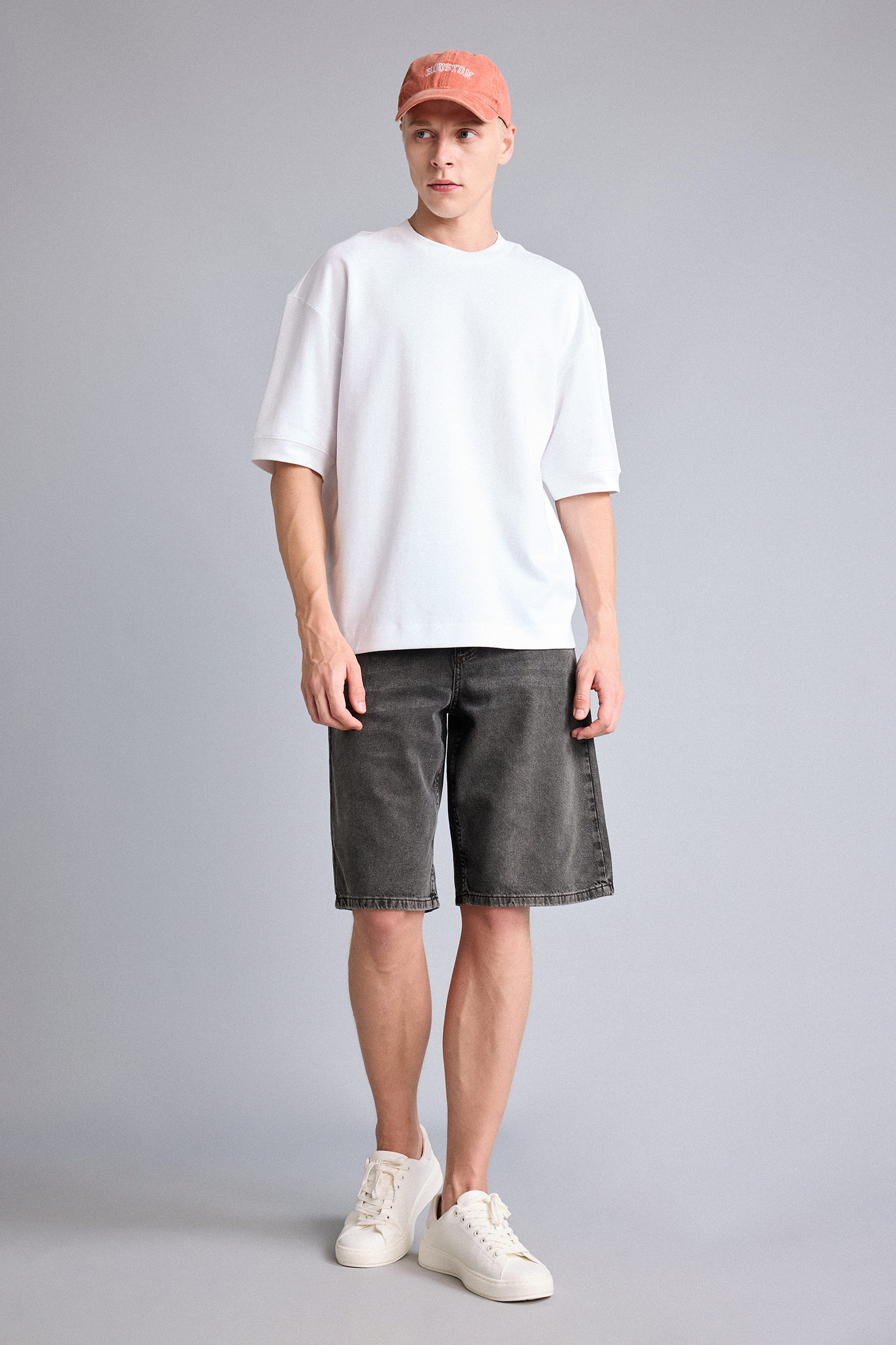 DeFacto Nefes Alabilir Loose Fit Kısa Kollu Basic Tişört görsel 2