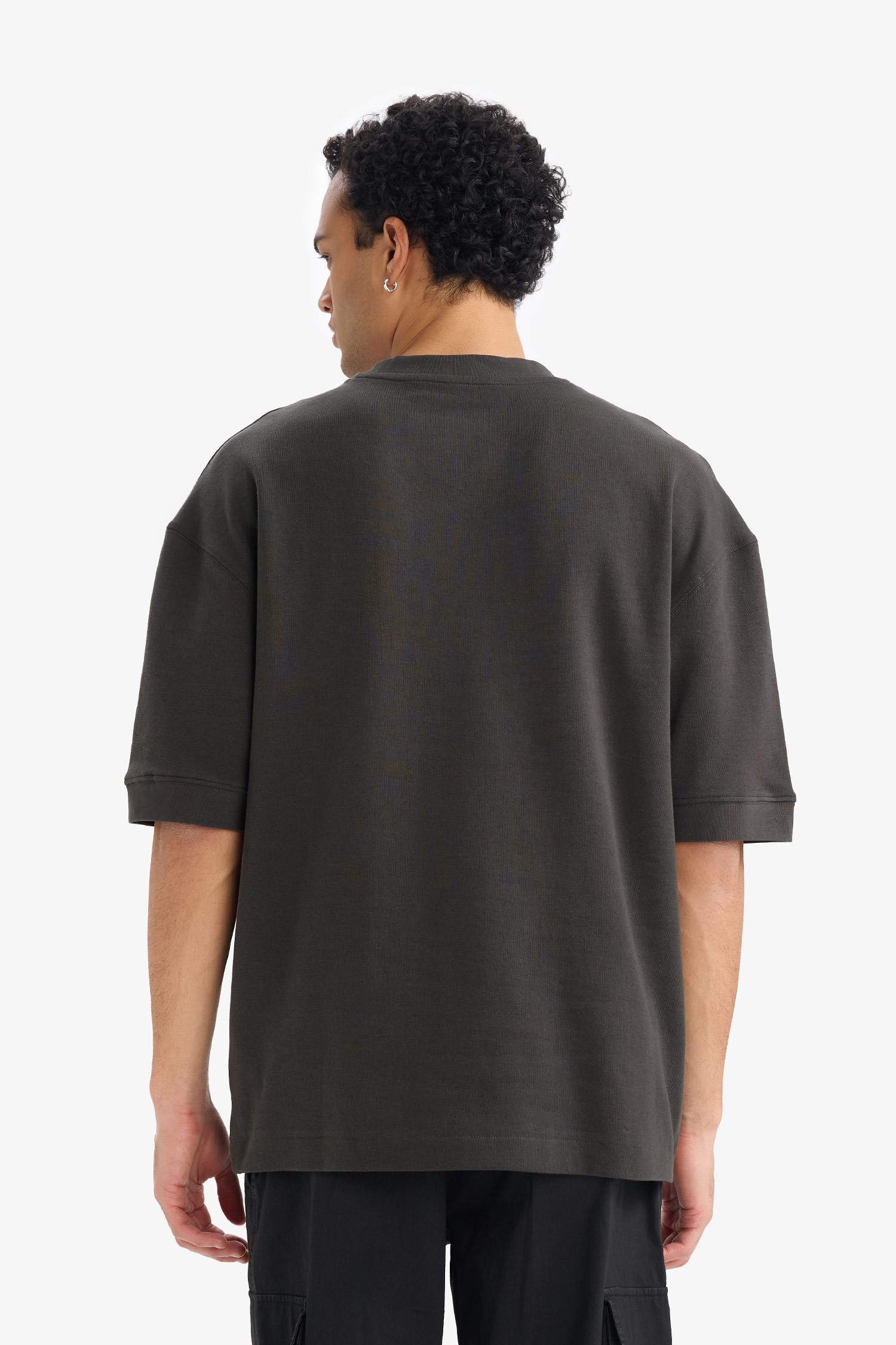 T-shirt à col rond et manches courtes Coupe ample