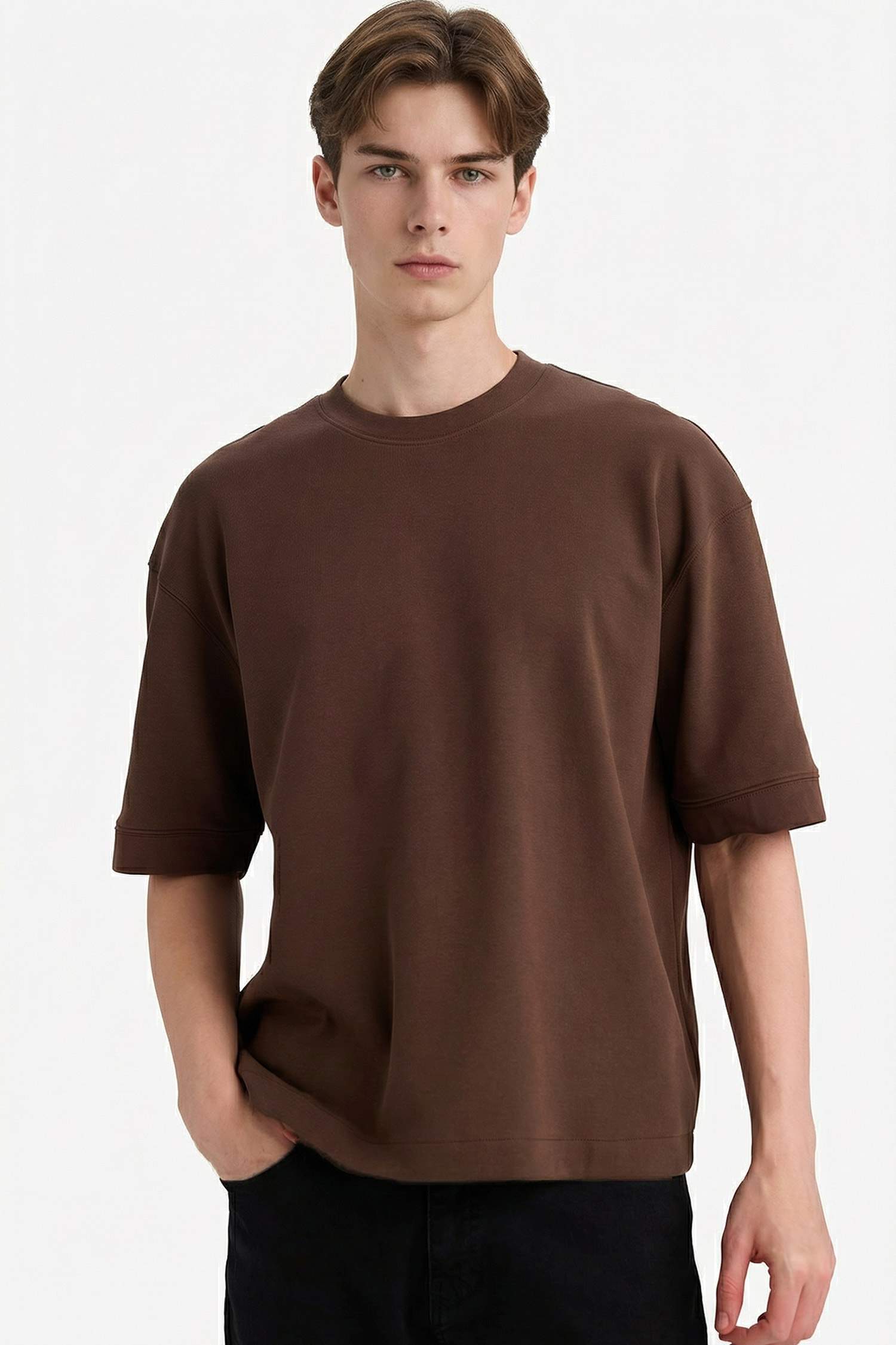 Ауа өткізетін матадан тігілген футболка