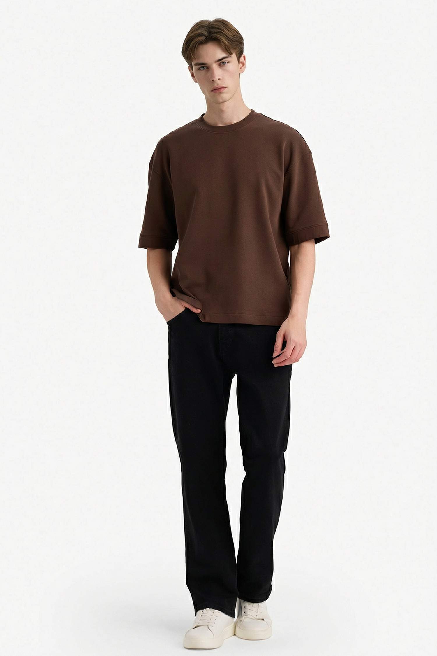 Ауа өткізетін матадан тігілген футболка