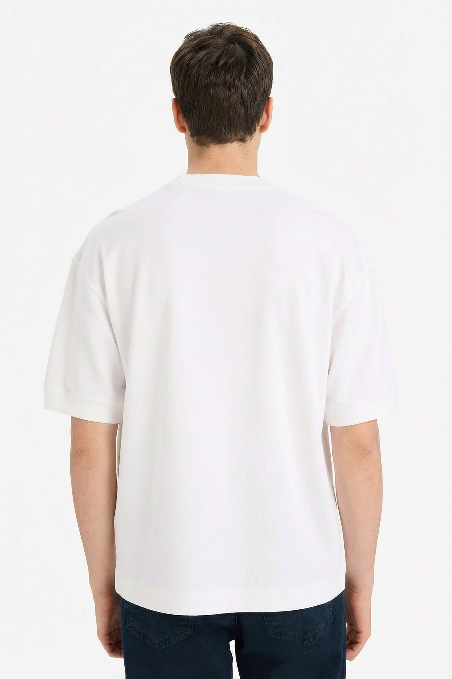 Ауа өткізетін матадан тігілген футболка