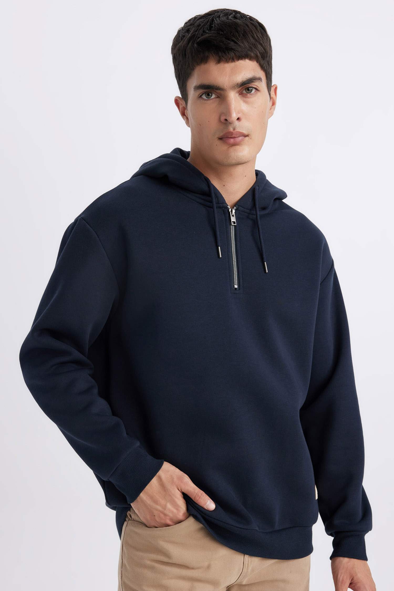 سويت شيرت اوفر سايز بغطاء للرأس بجيب