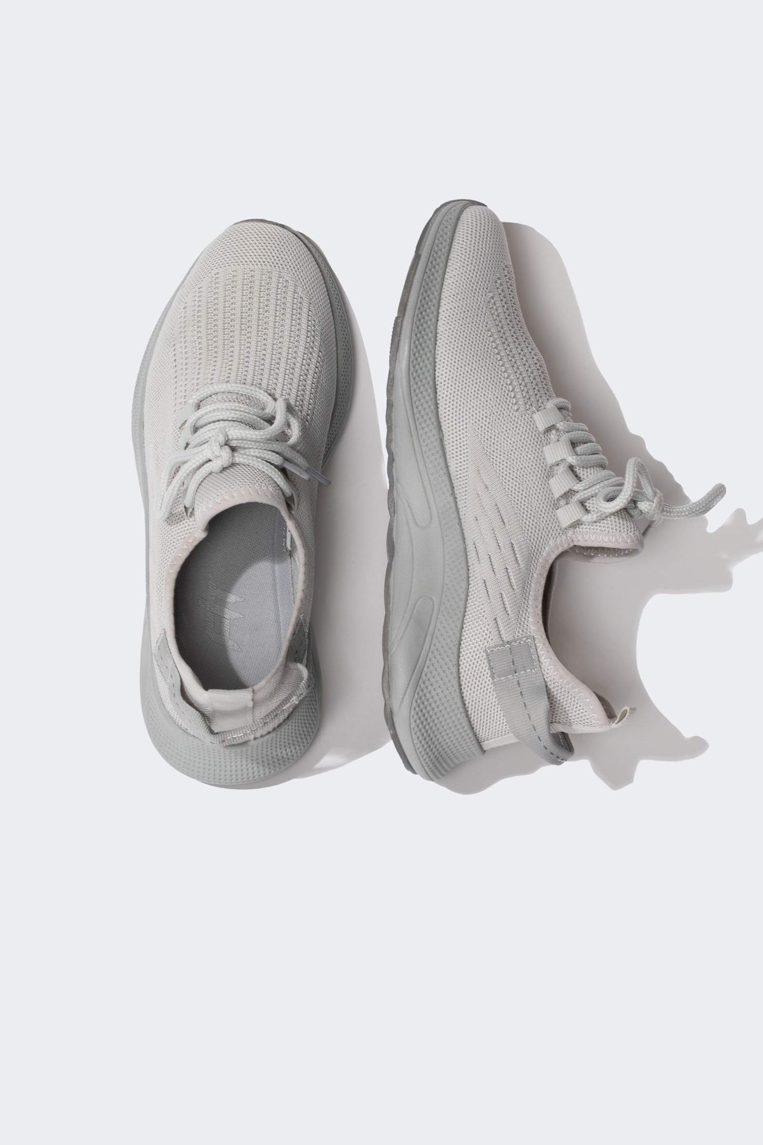 Men High-Sole Sports Shoes