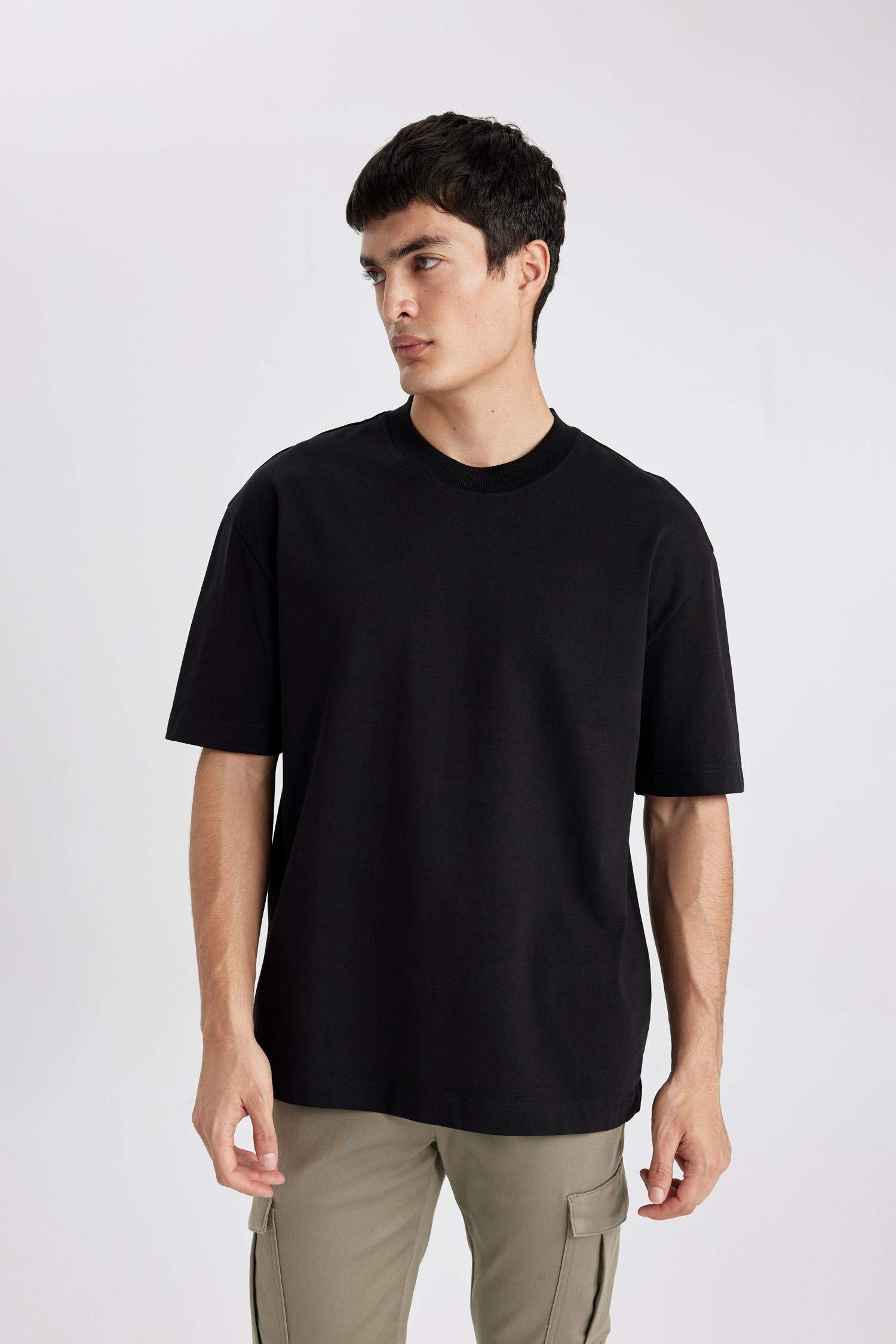 Oversize Fit Crew Neck Short Sleeve T-Shirt