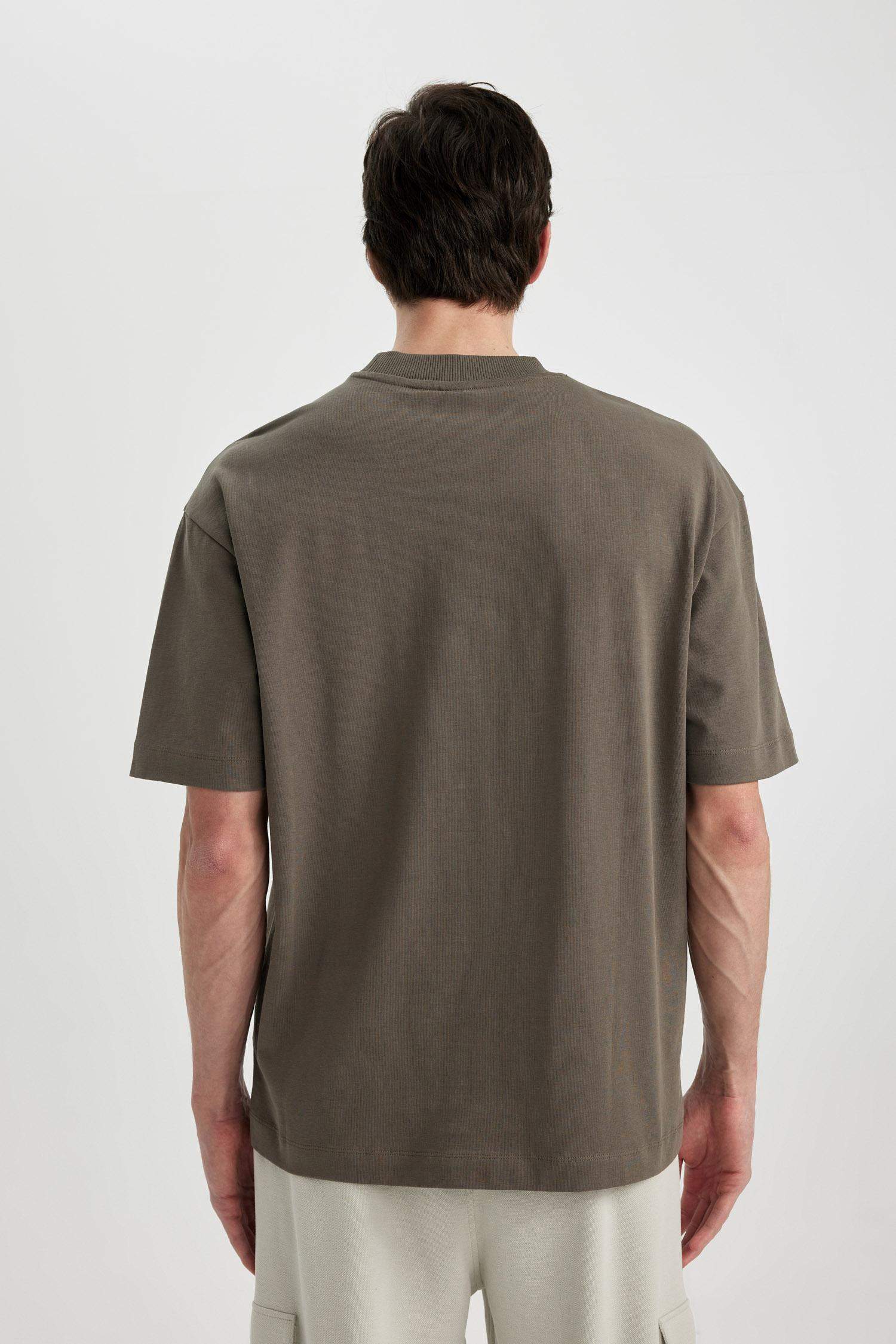 Oversize Fit Crew Neck Short Sleeve T-Shirt